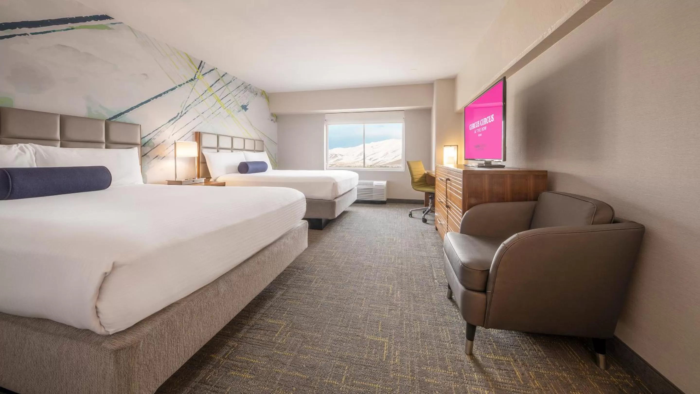 Bed in Circus Circus Reno Hotel Casino at THE ROW