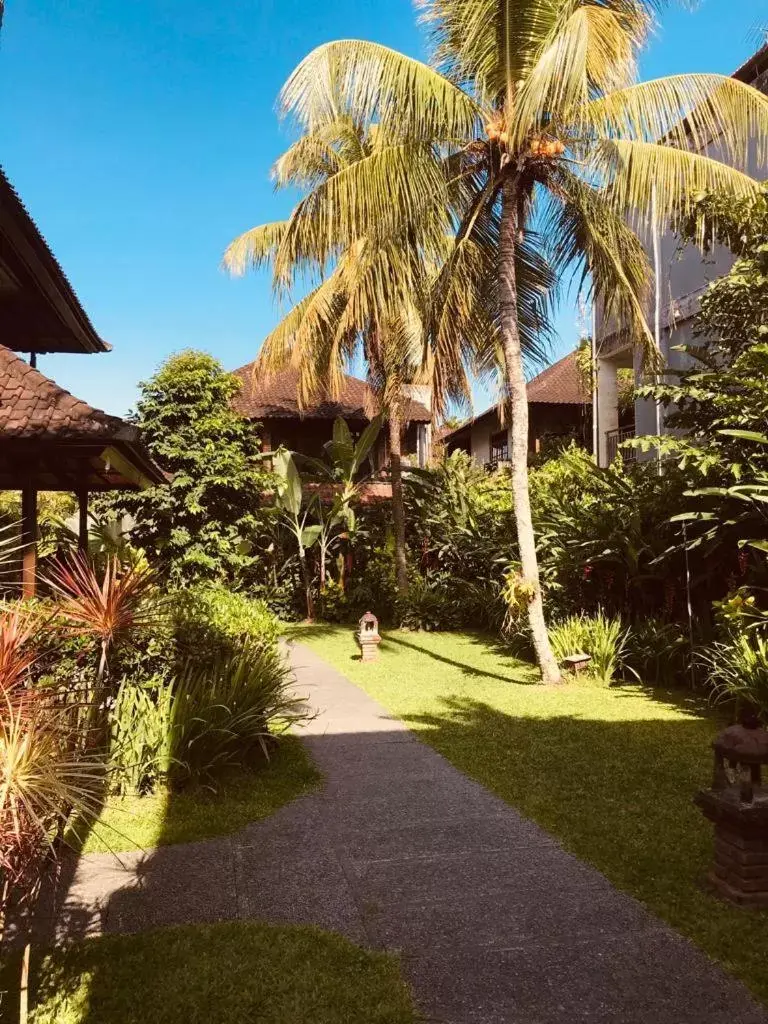 Garden in Sri Aksata Ubud Resort by Adyatma Hospitality