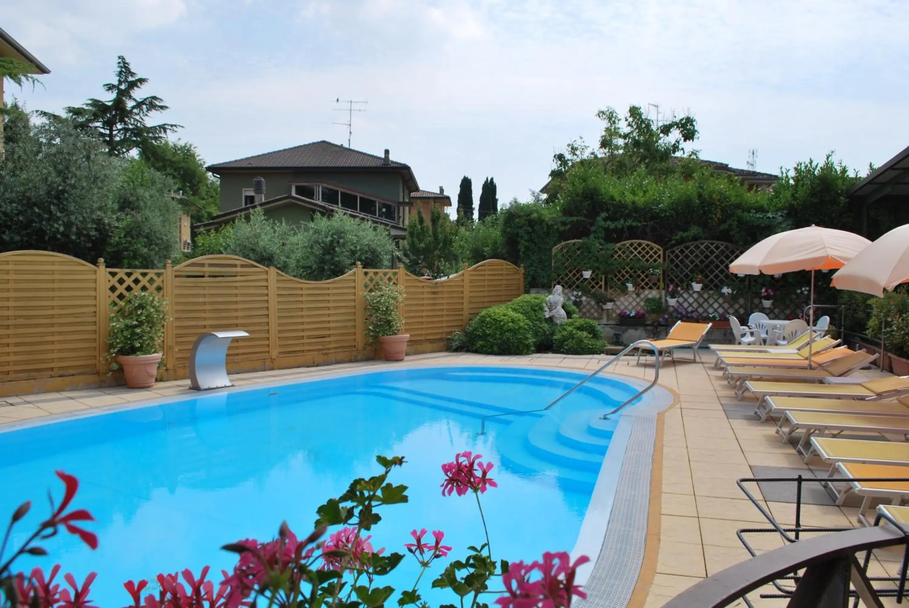 Swimming Pool in Hotel Alsazia