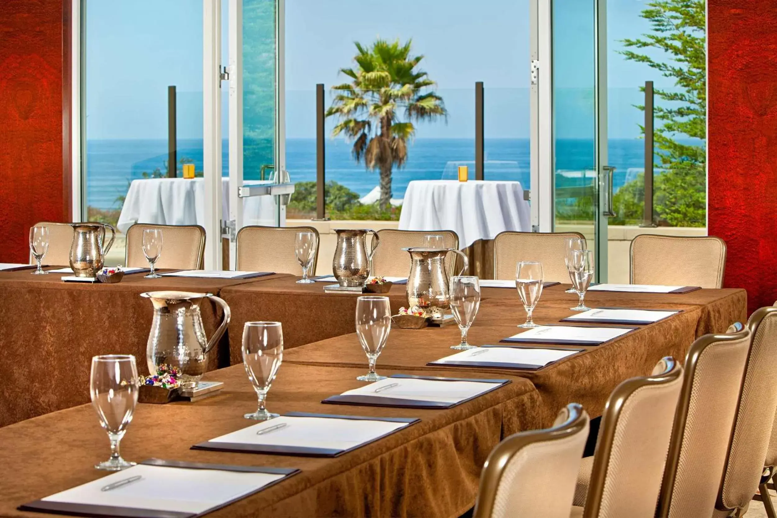 Meeting/conference room, Restaurant/Places to Eat in Cape Rey Carlsbad Beach, A Hilton Resort & Spa