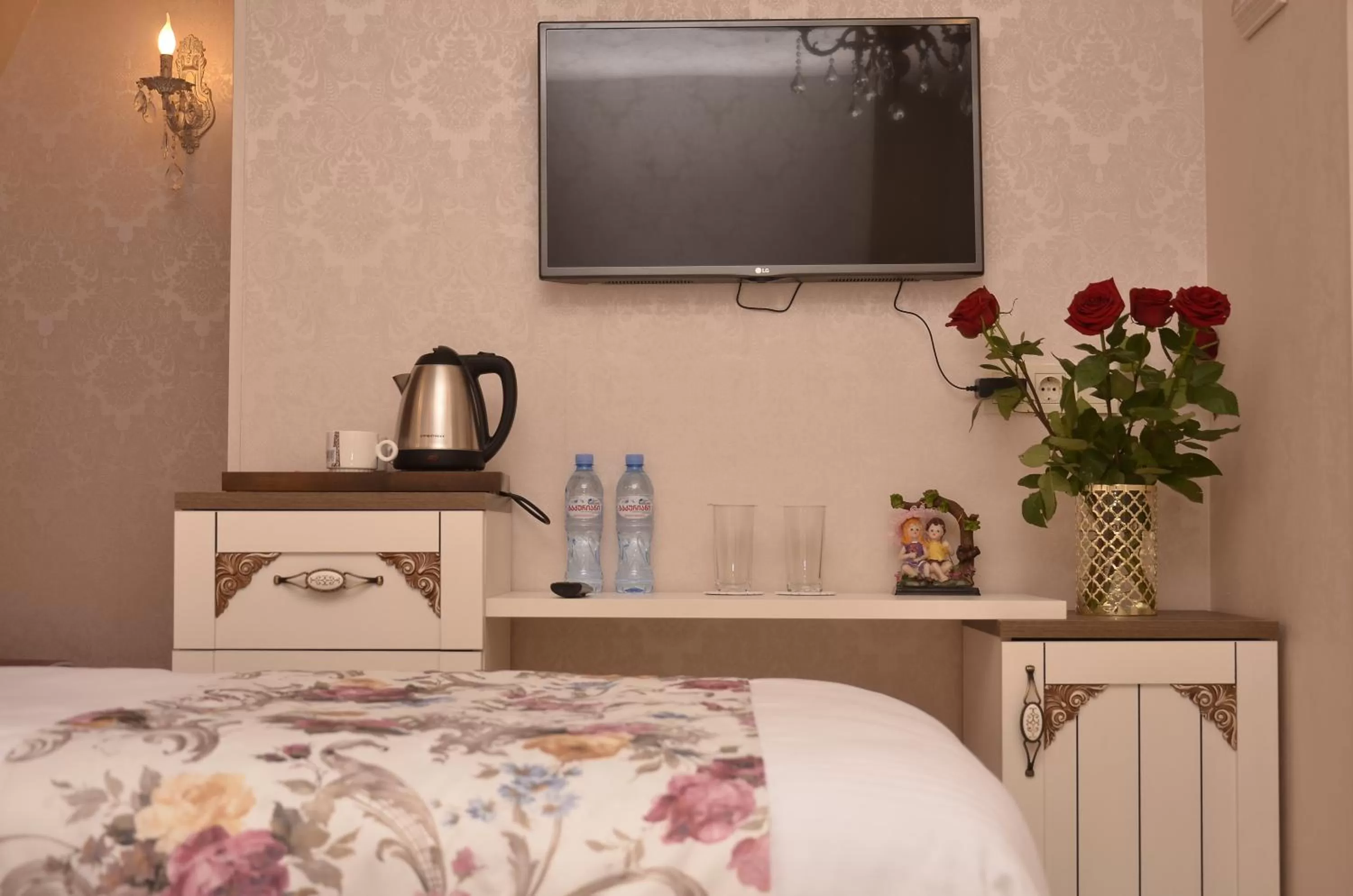 Decorative detail in English Home Hotel Tbilisi