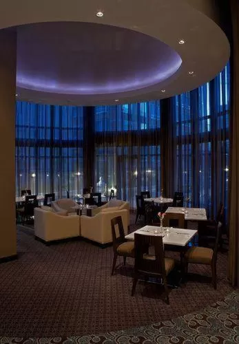 Restaurant/places to eat in L'Hermitage Hotel