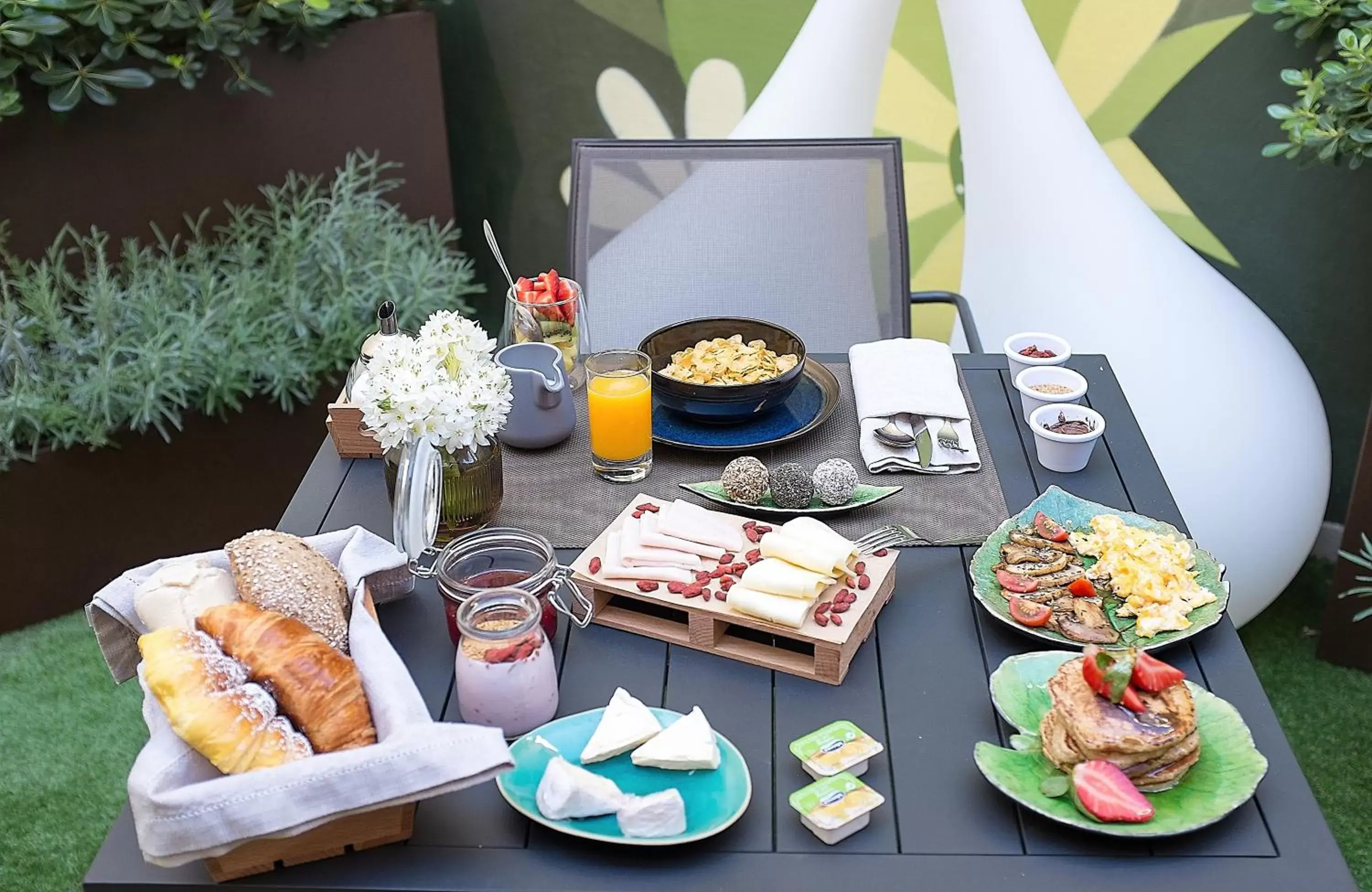 Food and drinks, Breakfast in The Leaf Boutique Hotel Lisbon