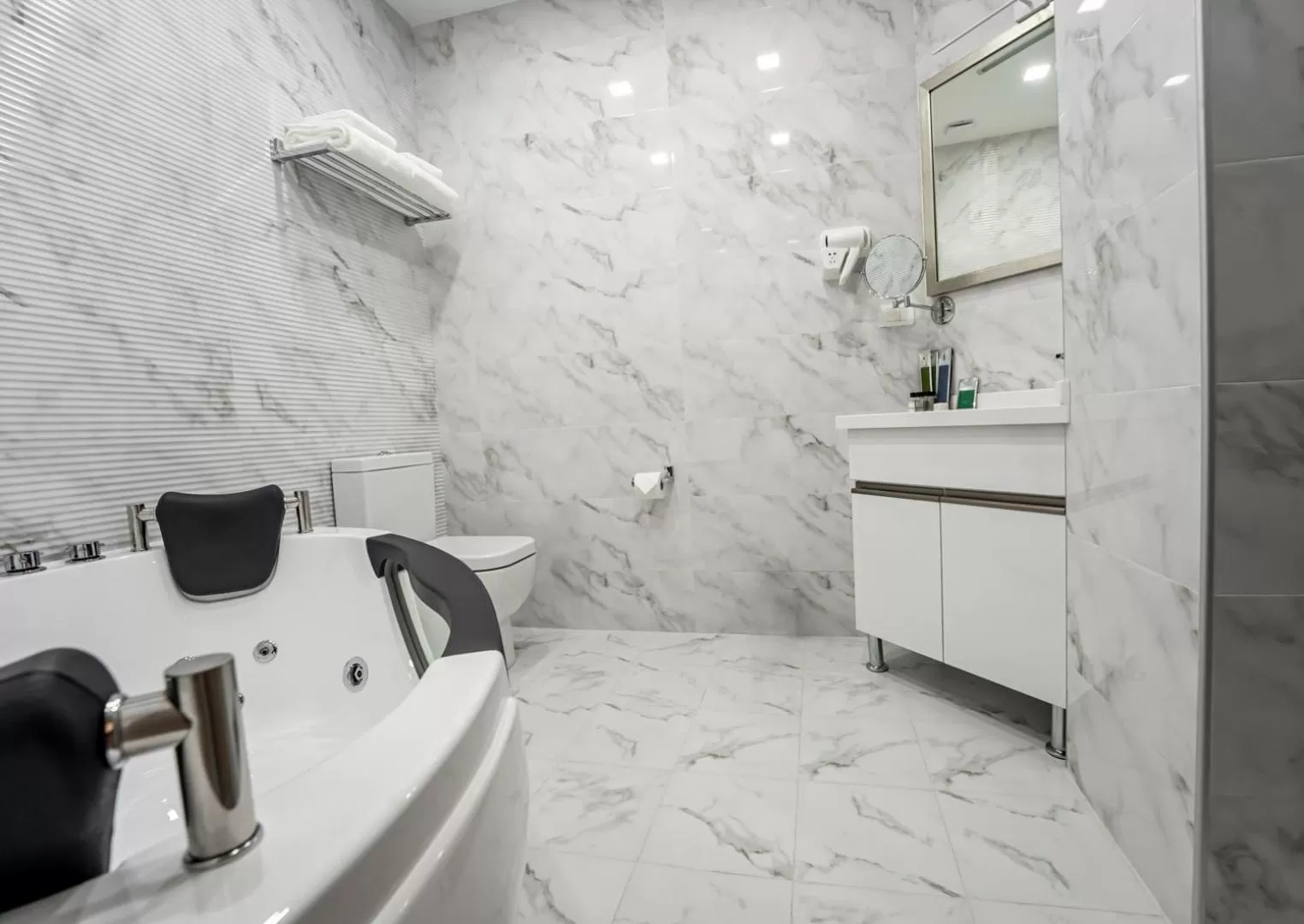 Shower in Dave Hotel Yerevan