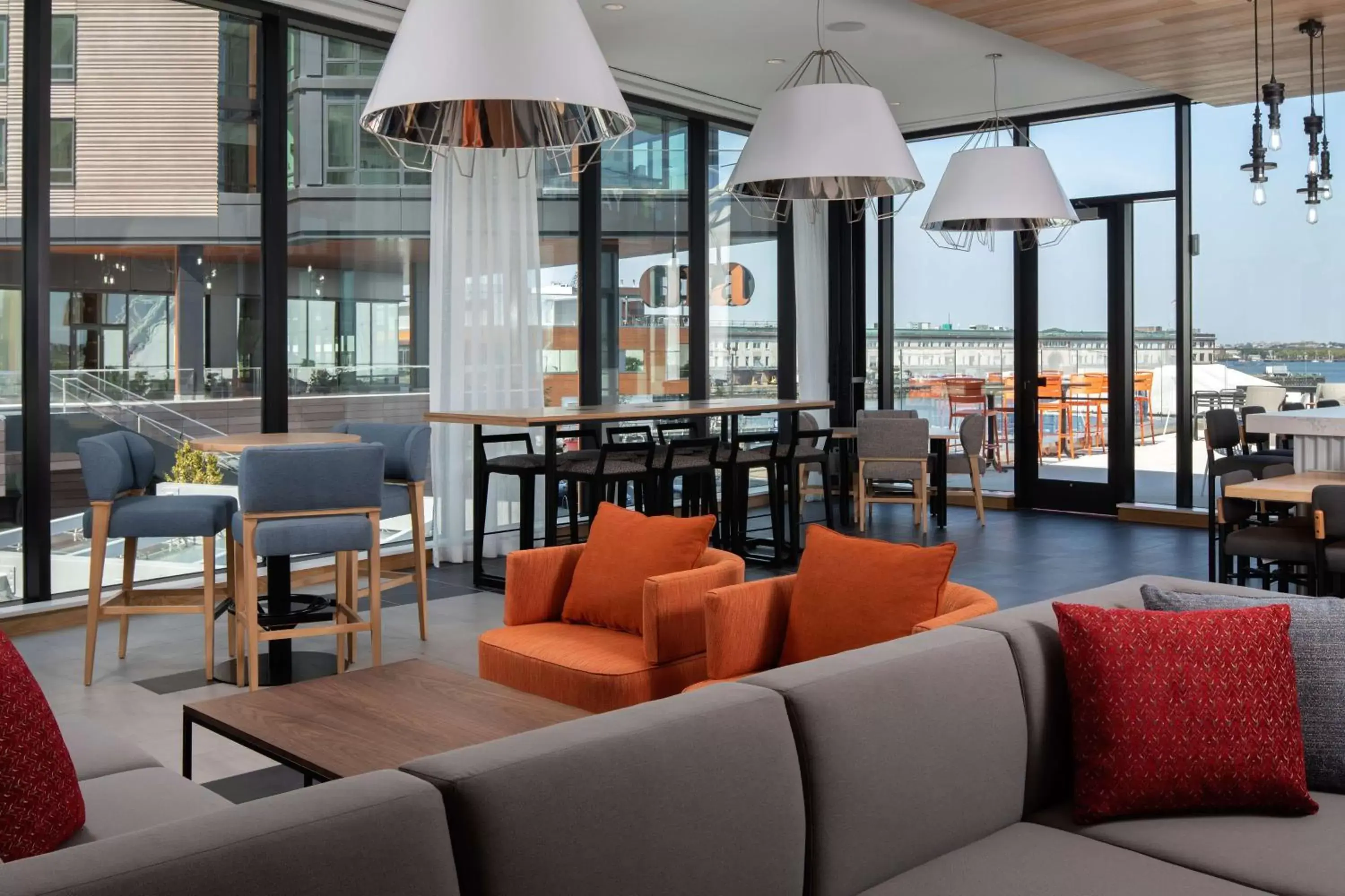 Lounge or bar, Lounge/Bar in Hyatt Place Boston/Seaport District