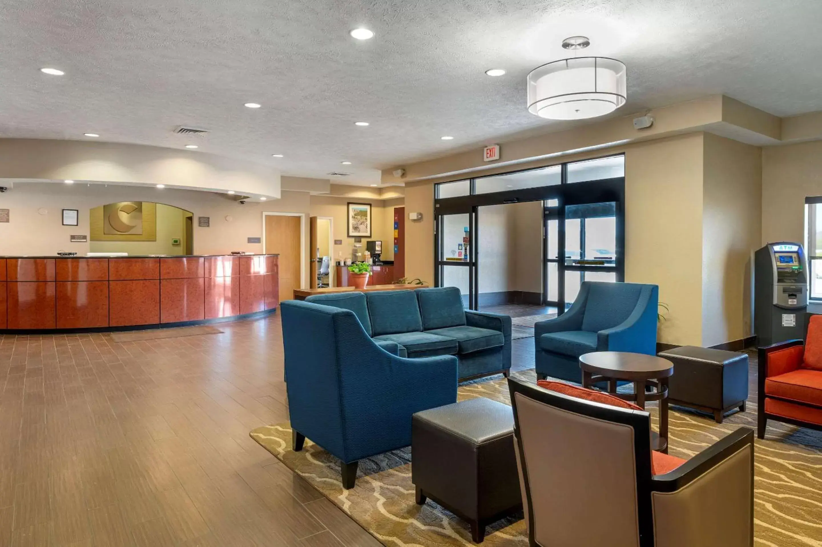 Lobby or reception in Comfort Suites Merrillville near US 30