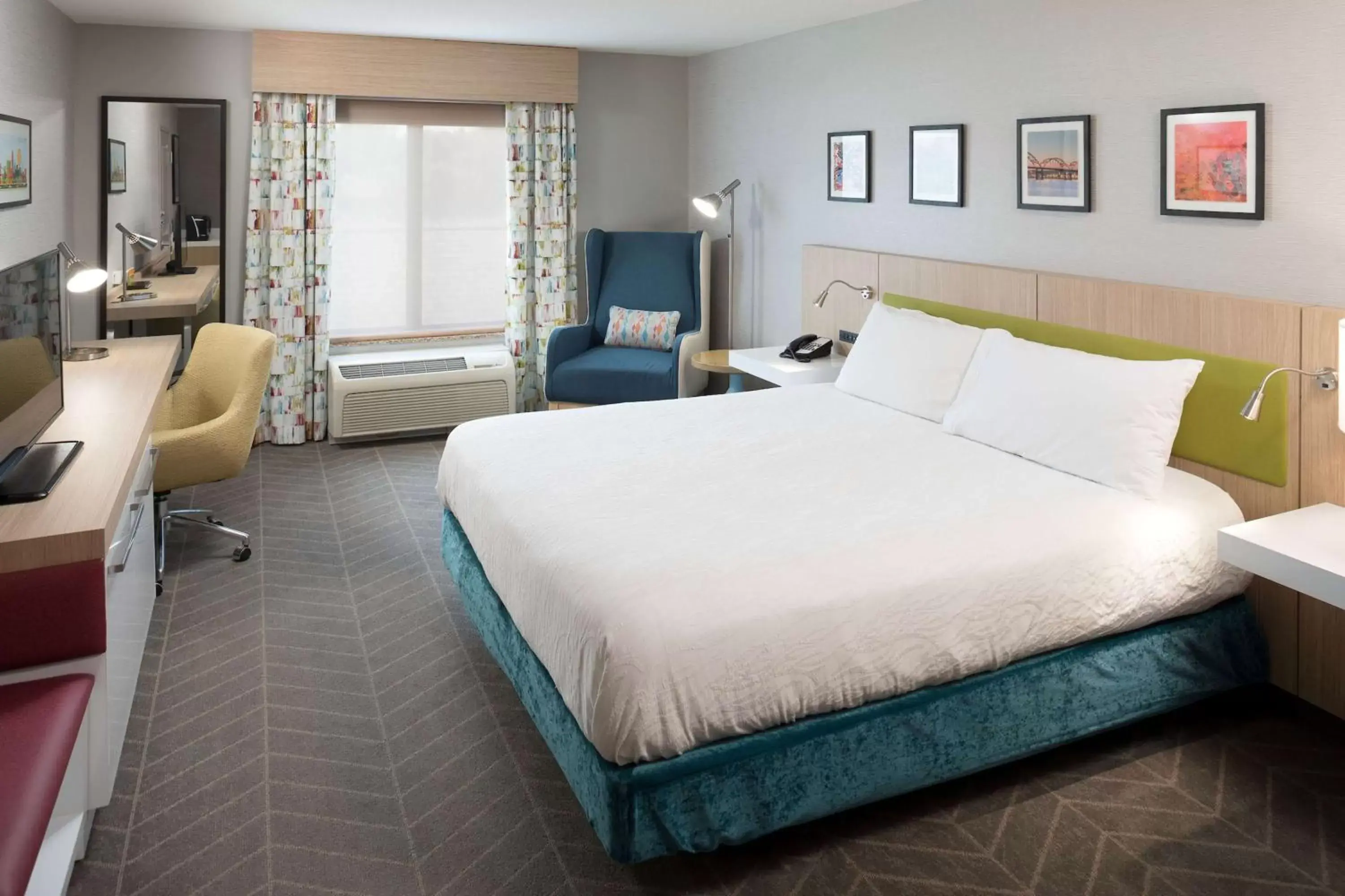 Bedroom, Bed in Hilton Garden Inn Sioux City Riverfront