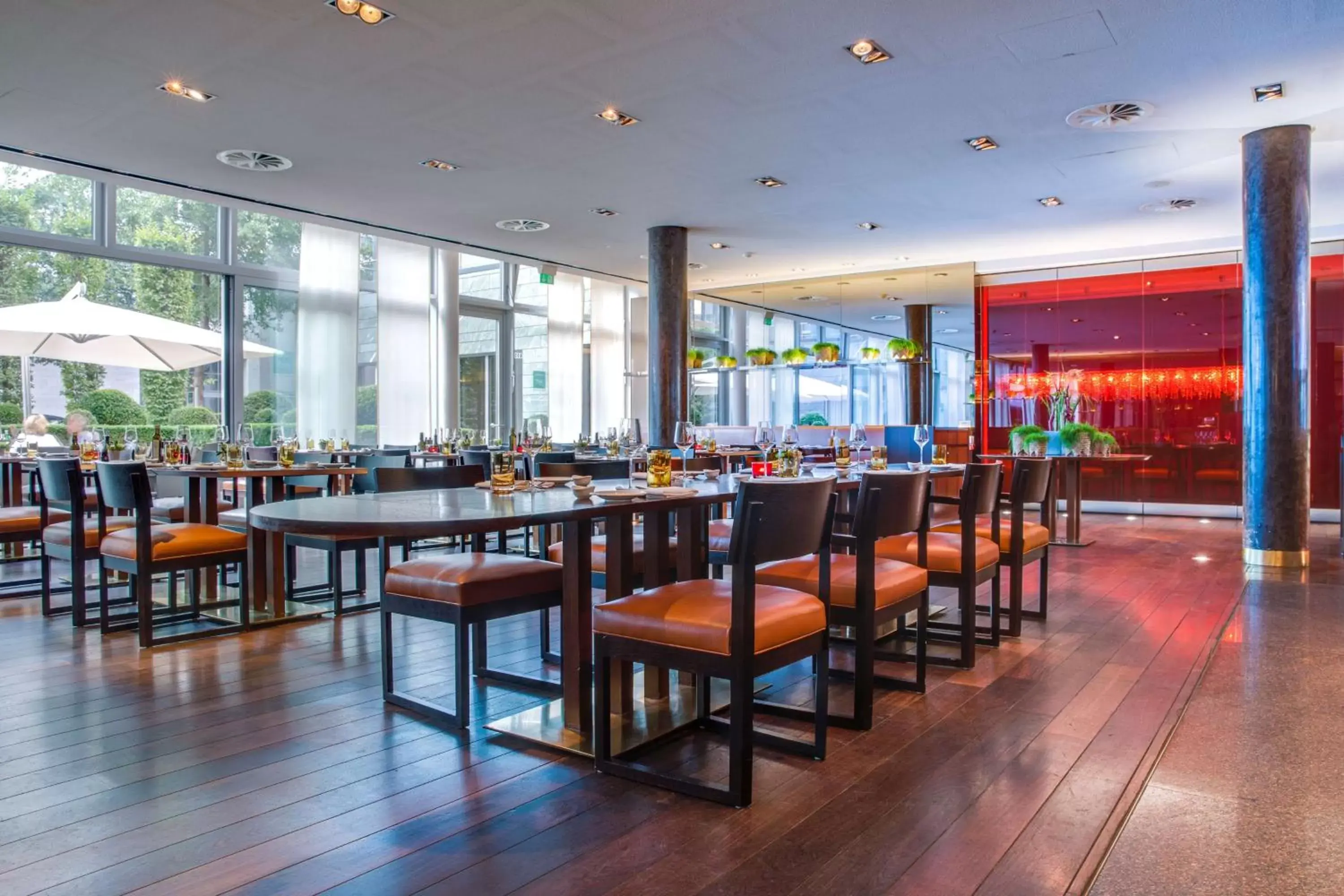 Restaurant/Places to Eat in Radisson Blu Media Harbour Hotel, Düsseldorf
