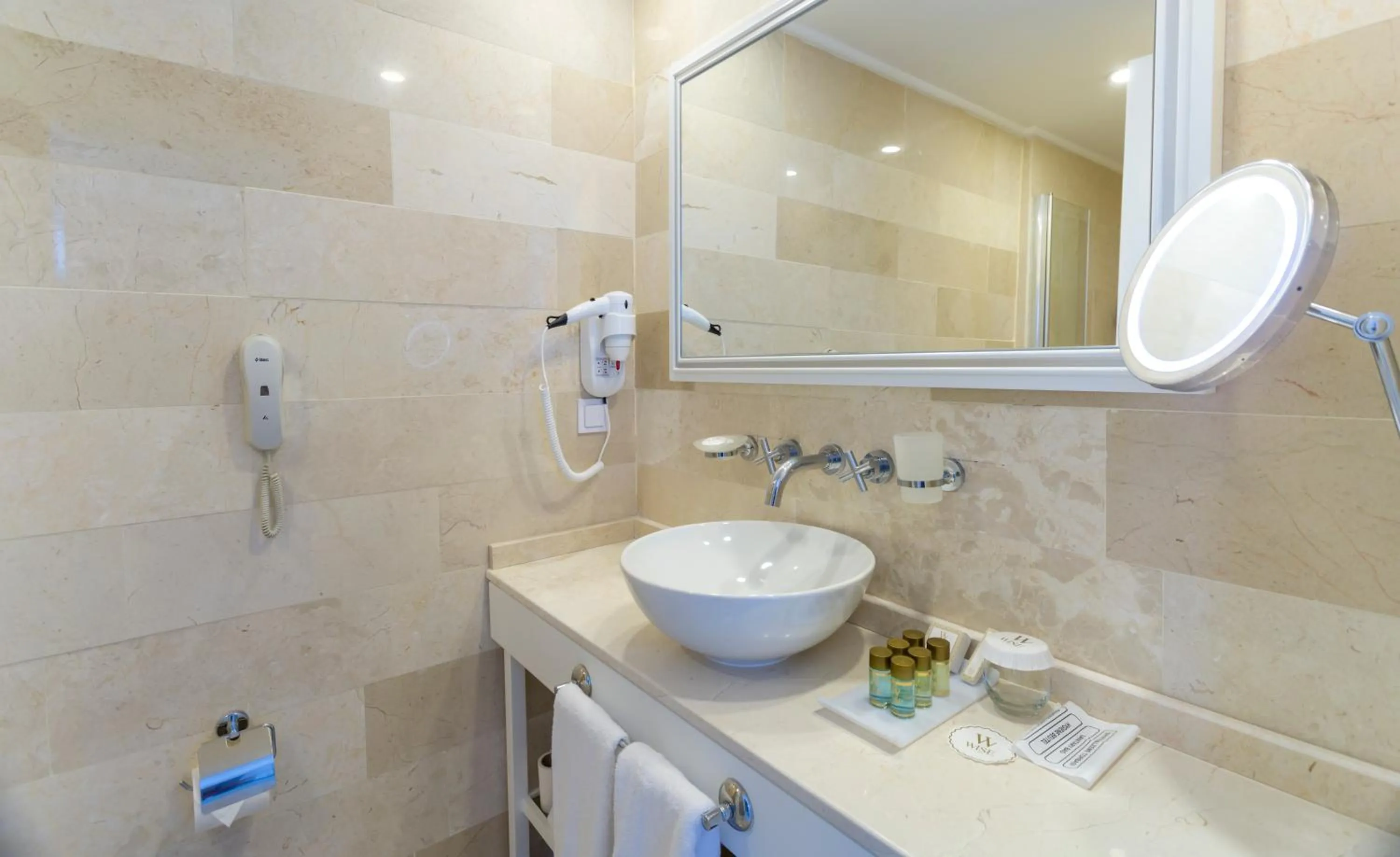 Bathroom in Wise Hotel & Spa - Adults Only