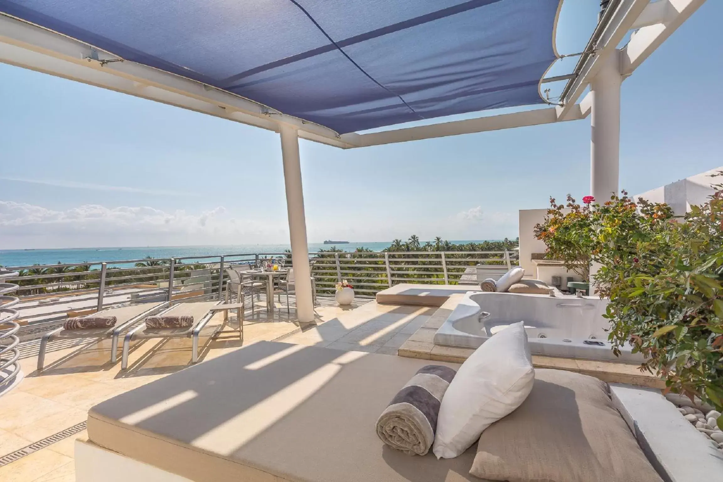 Sea view, Balcony/Terrace in SBV Luxury Ocean Hotel Suites