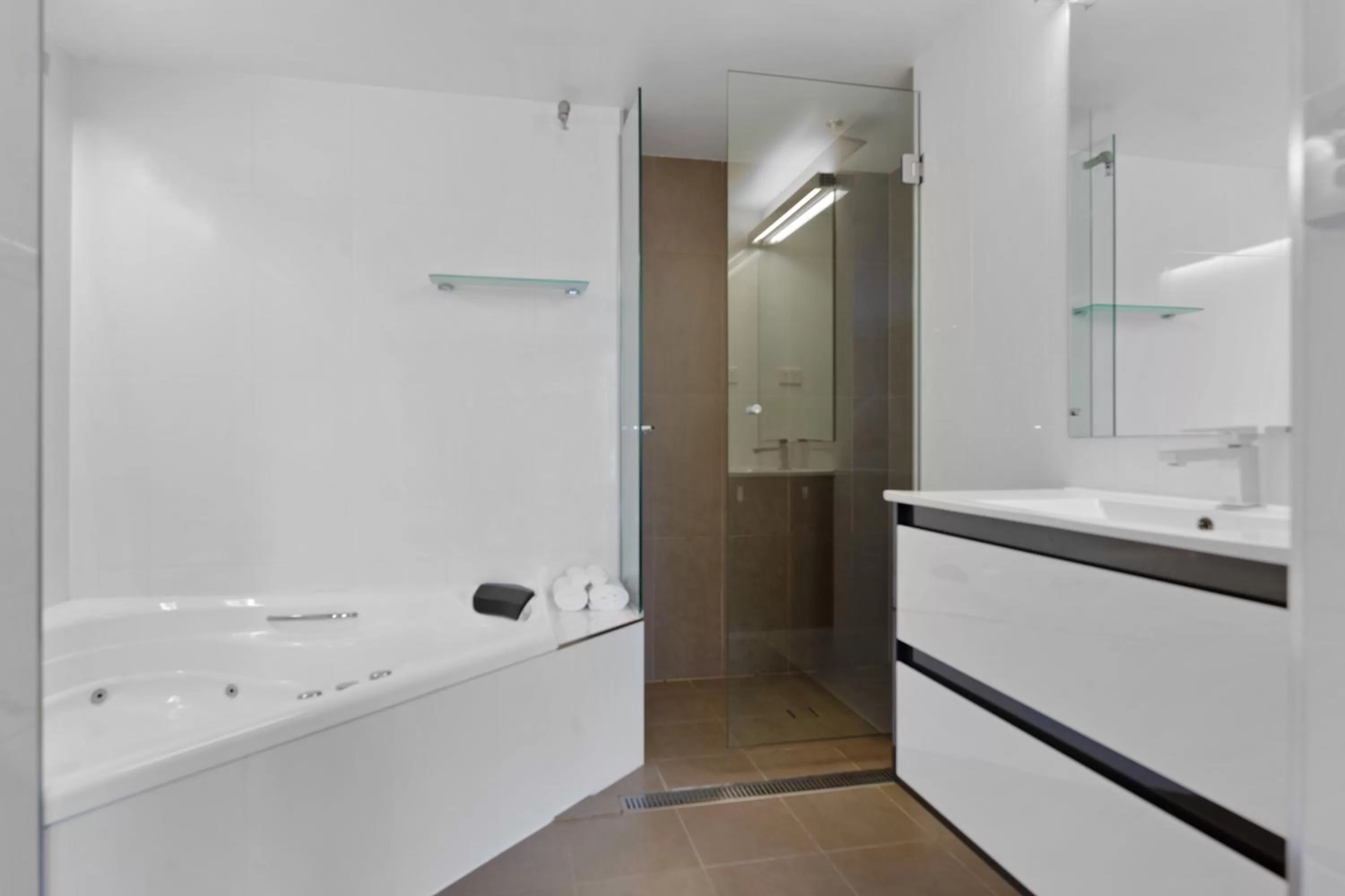 Bath in Allurity Hotel