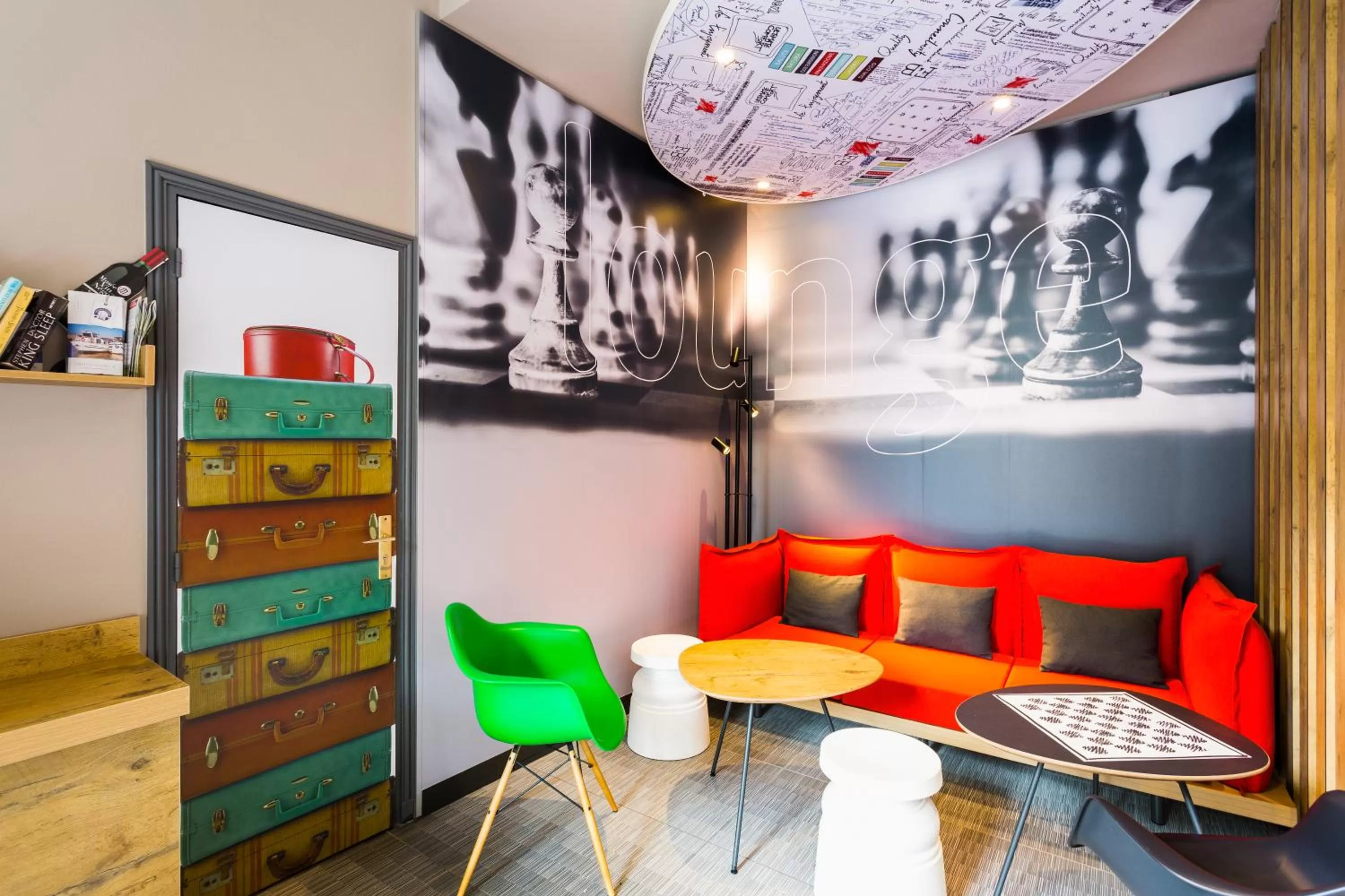 Living room in ibis Bordeaux Centre Gare Saint Jean Euratlantique