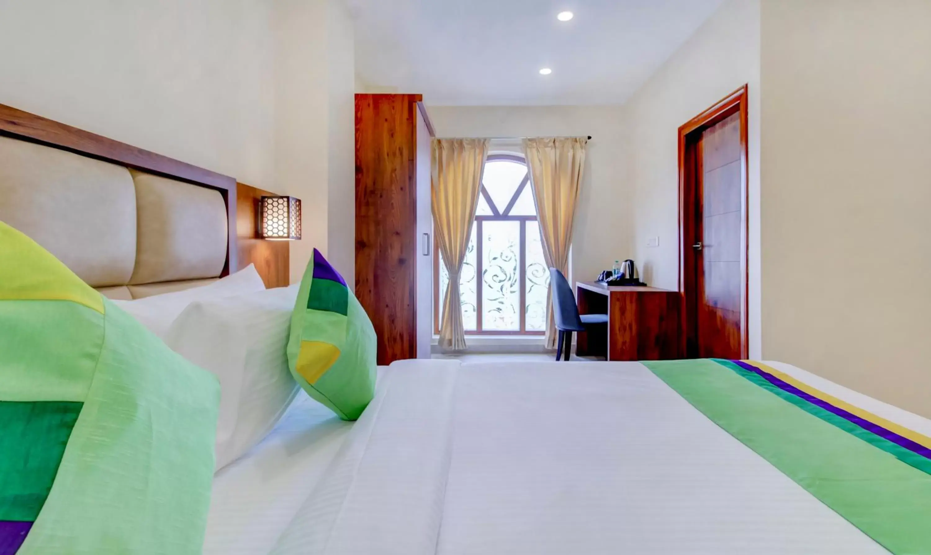 Standard Double Room - single occupancy in Treebo The Meridian Standard Double Room - single occupancy in Treebo The Meridian