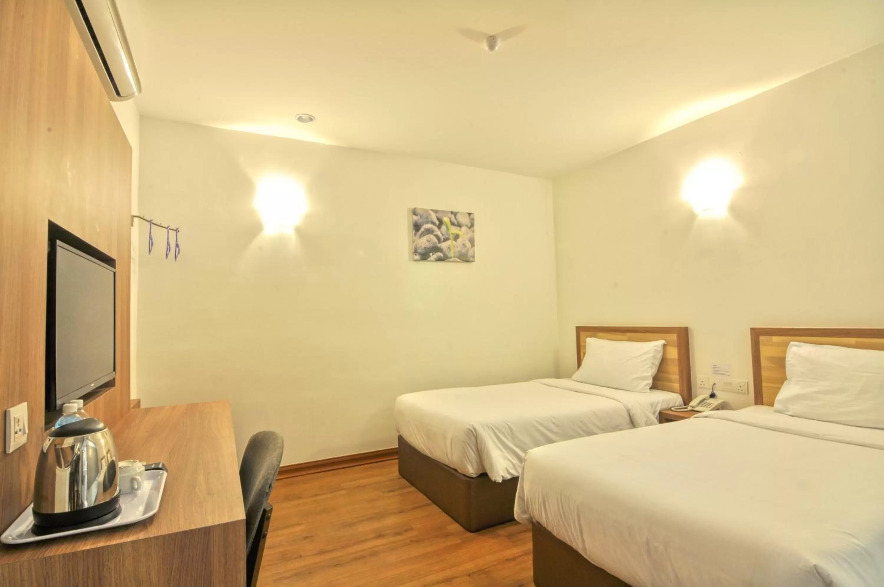 Photo of the whole room, Bed in Greencity Hotel