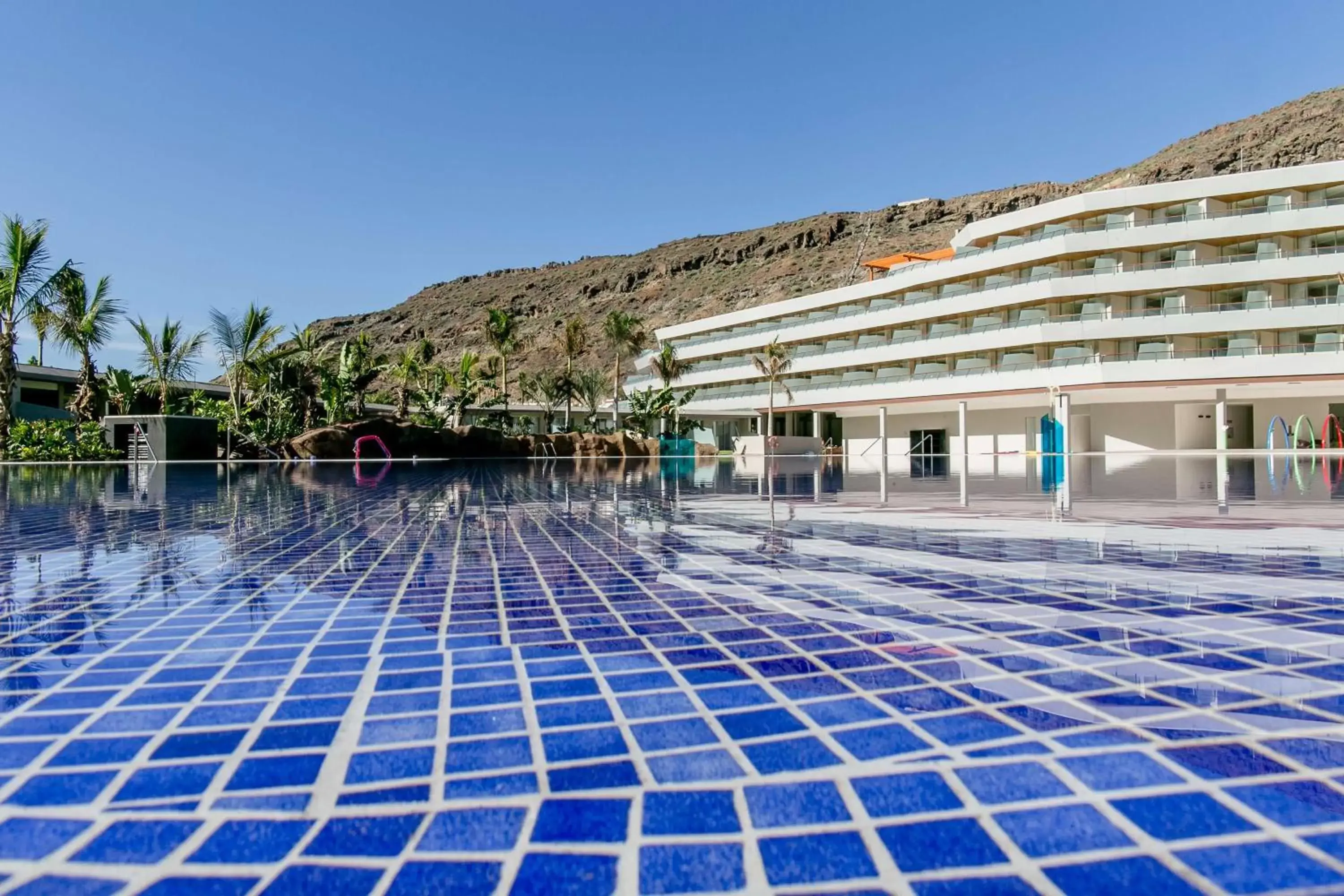 Activities, Swimming Pool in Radisson Blu Resort & Spa, Gran Canaria Mogan