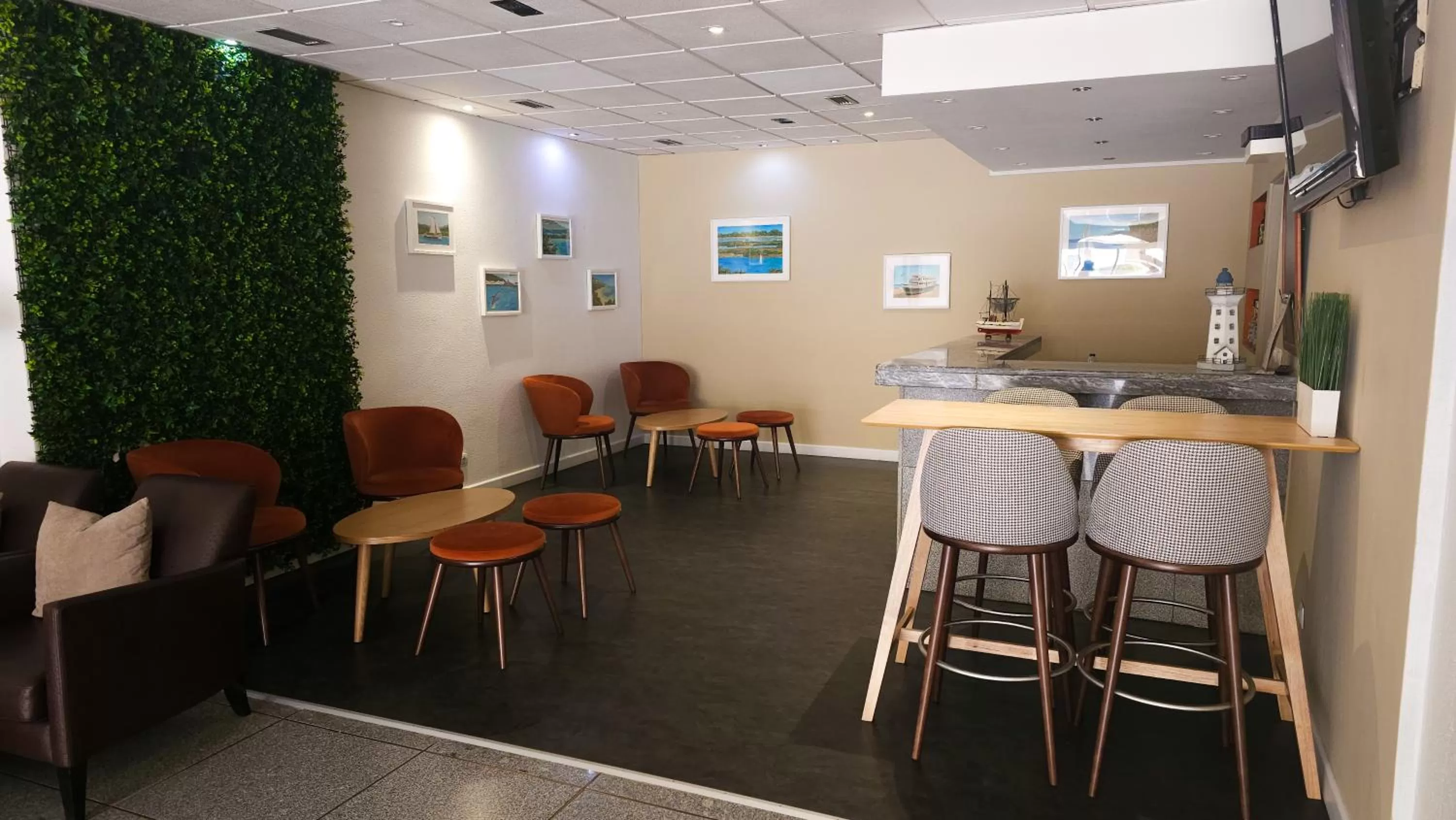 Lounge or bar in Hotel Laitau