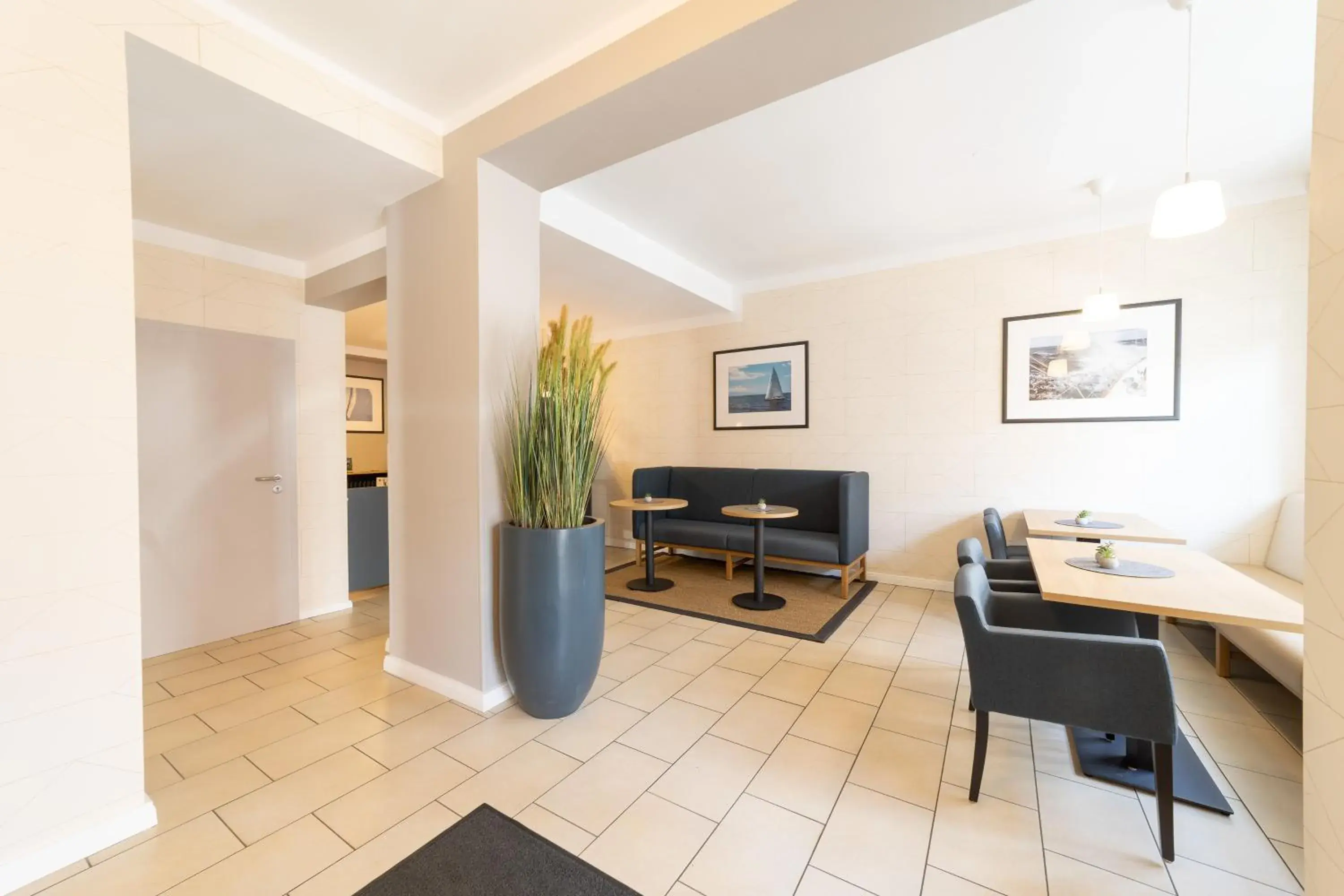 Lobby or reception in Comfort Hotel tom Kyle Lobby or reception in Comfort Hotel tom Kyle