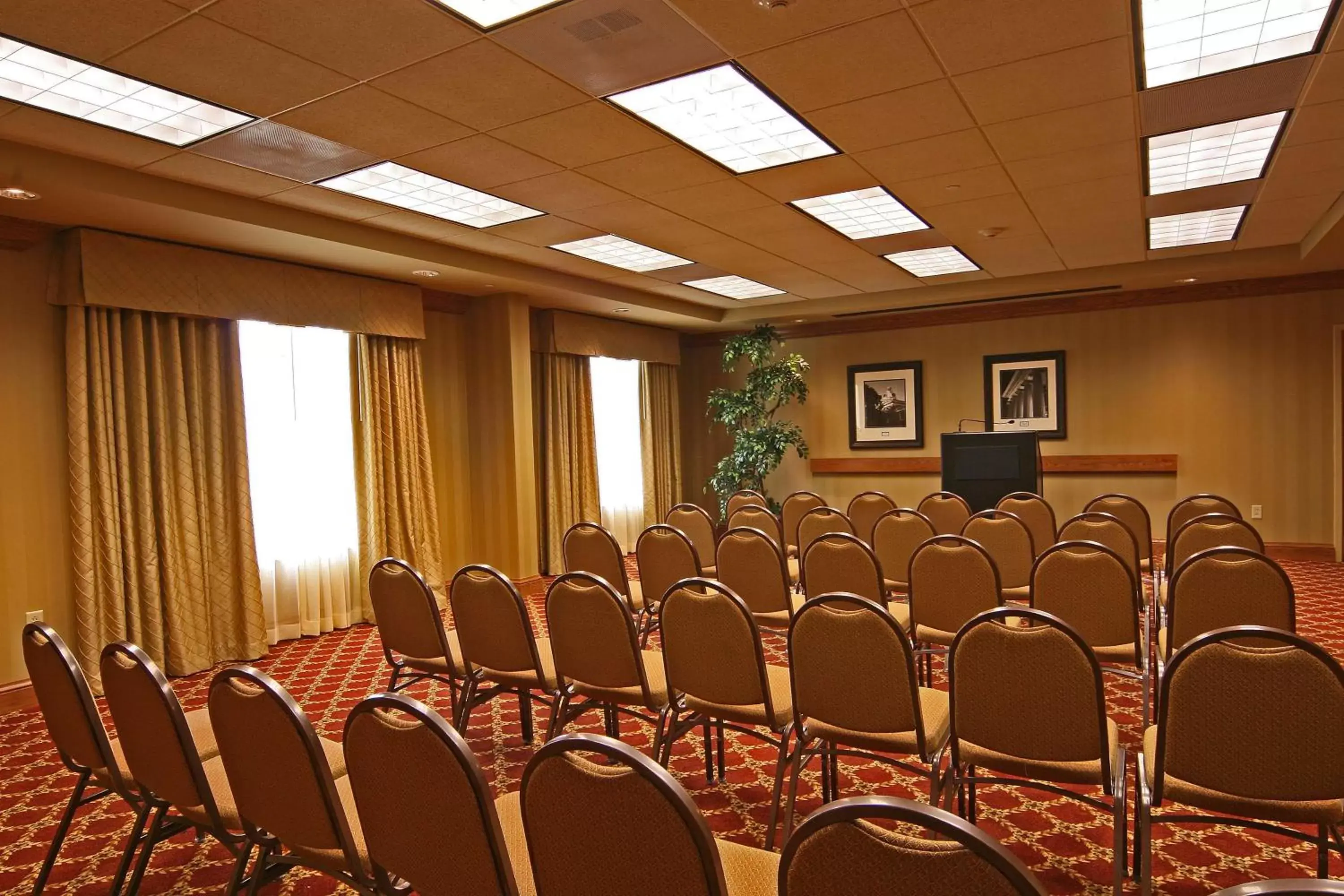 Meeting/conference room in Hampton Inn & Suites Murfreesboro