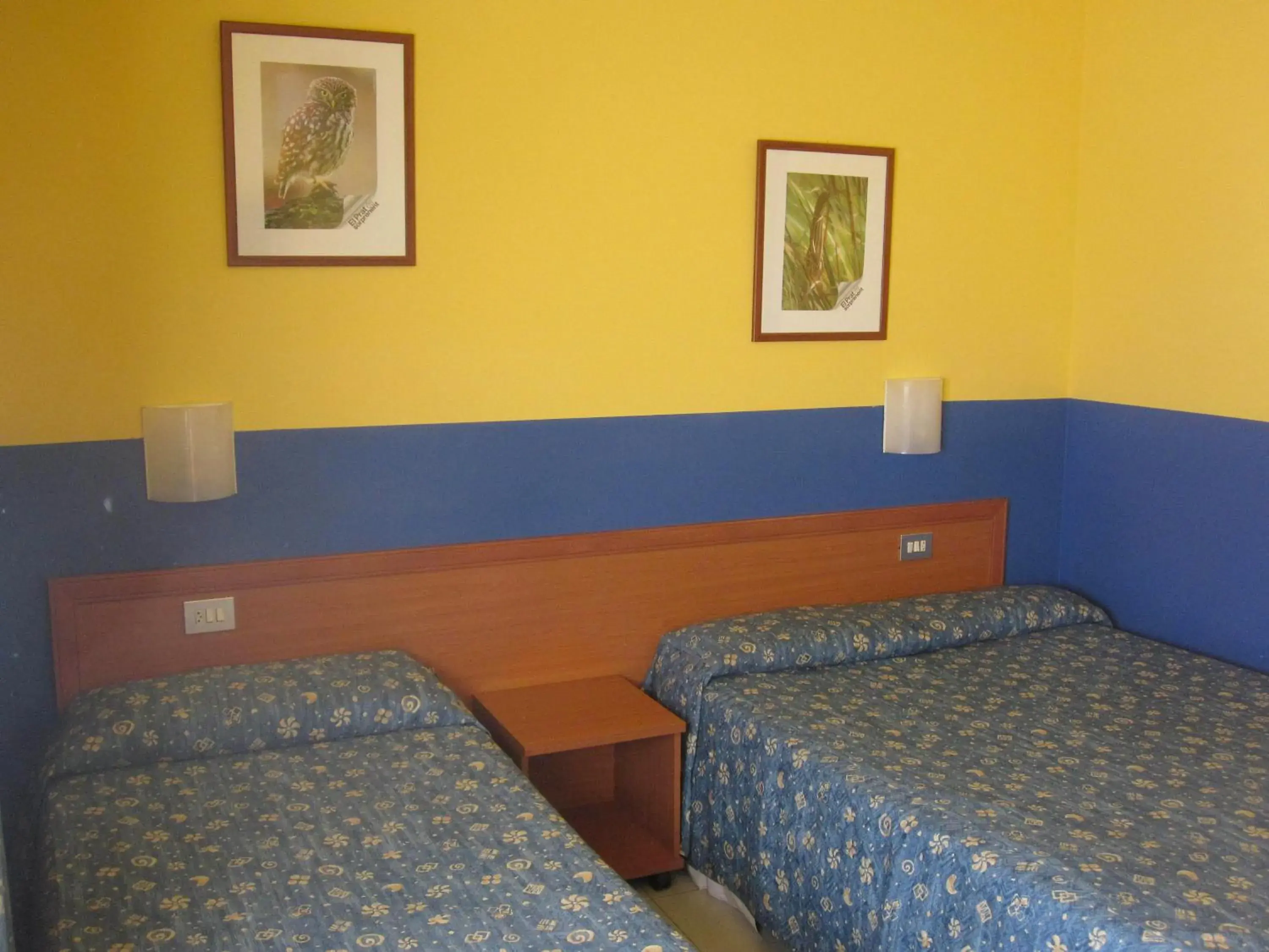 Bedroom, Bed in Hotel Blauet