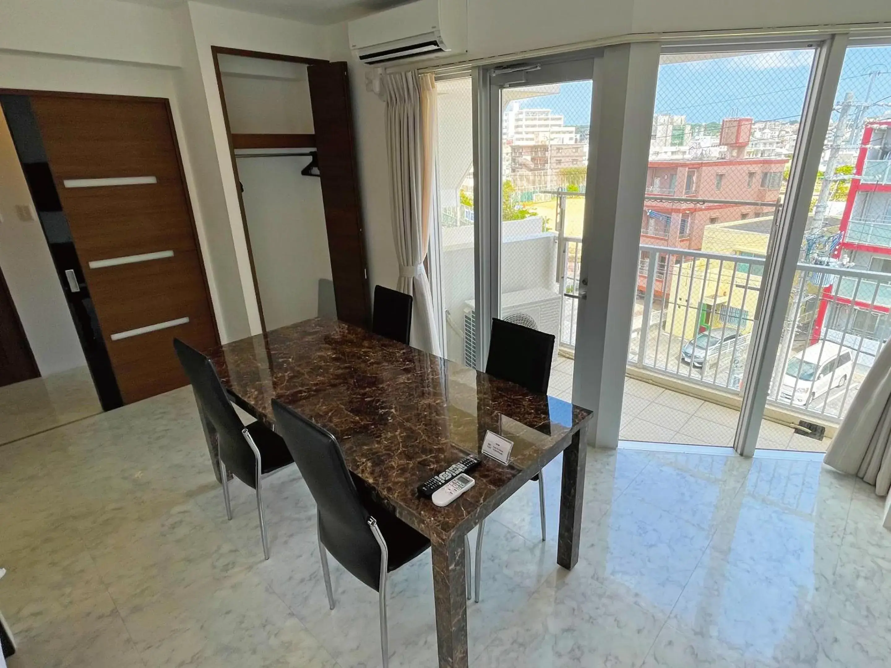 Living room in G-RATIS Omoromachi Living room in G-RATIS Omoromachi