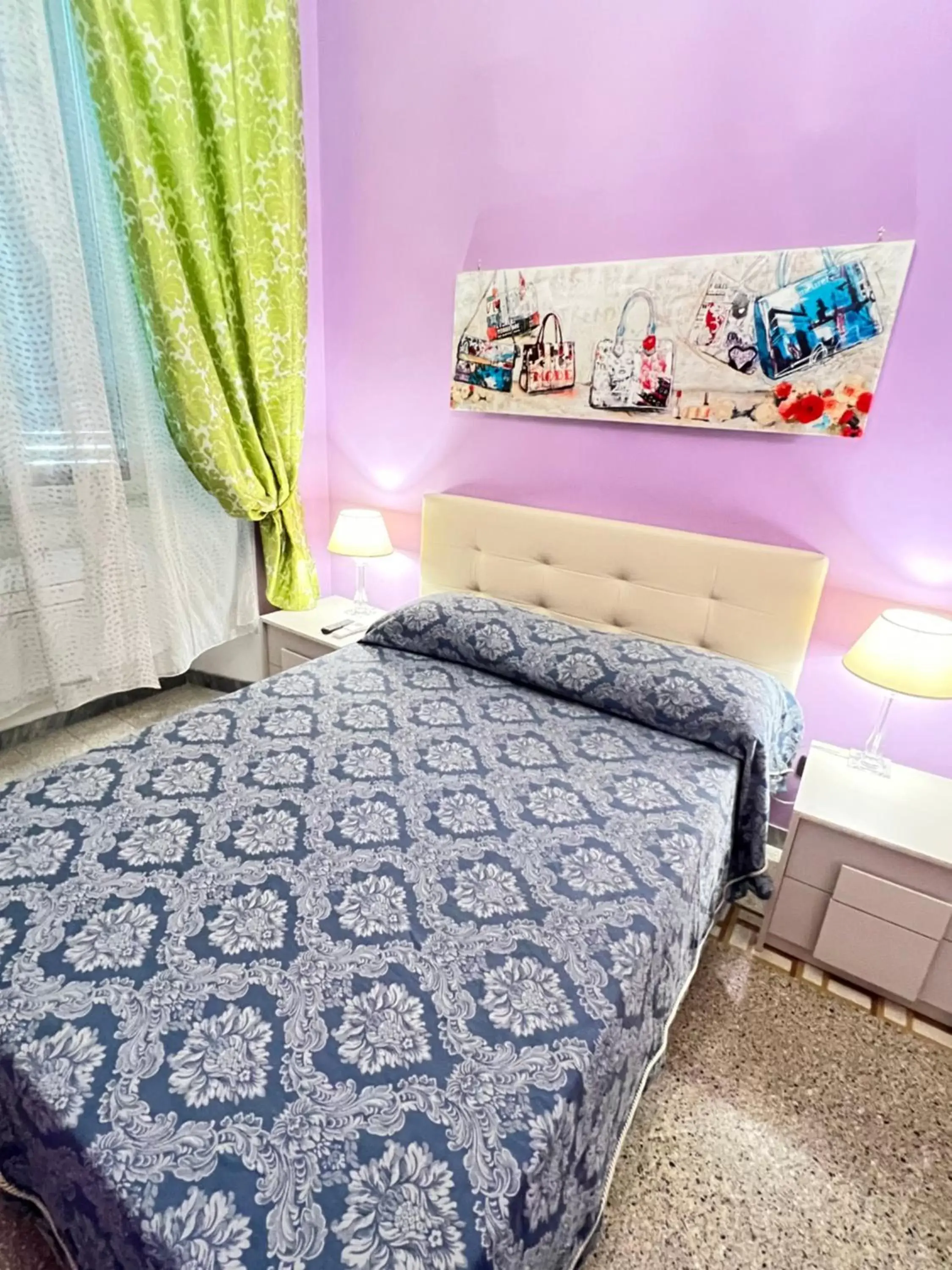 Double Room with Private External Bathroom in Guest House Biondi Double Room with Private External Bathroom in Guest House Biondi