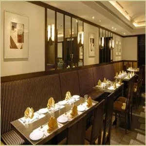 Restaurant/places to eat in The Imperial Palace