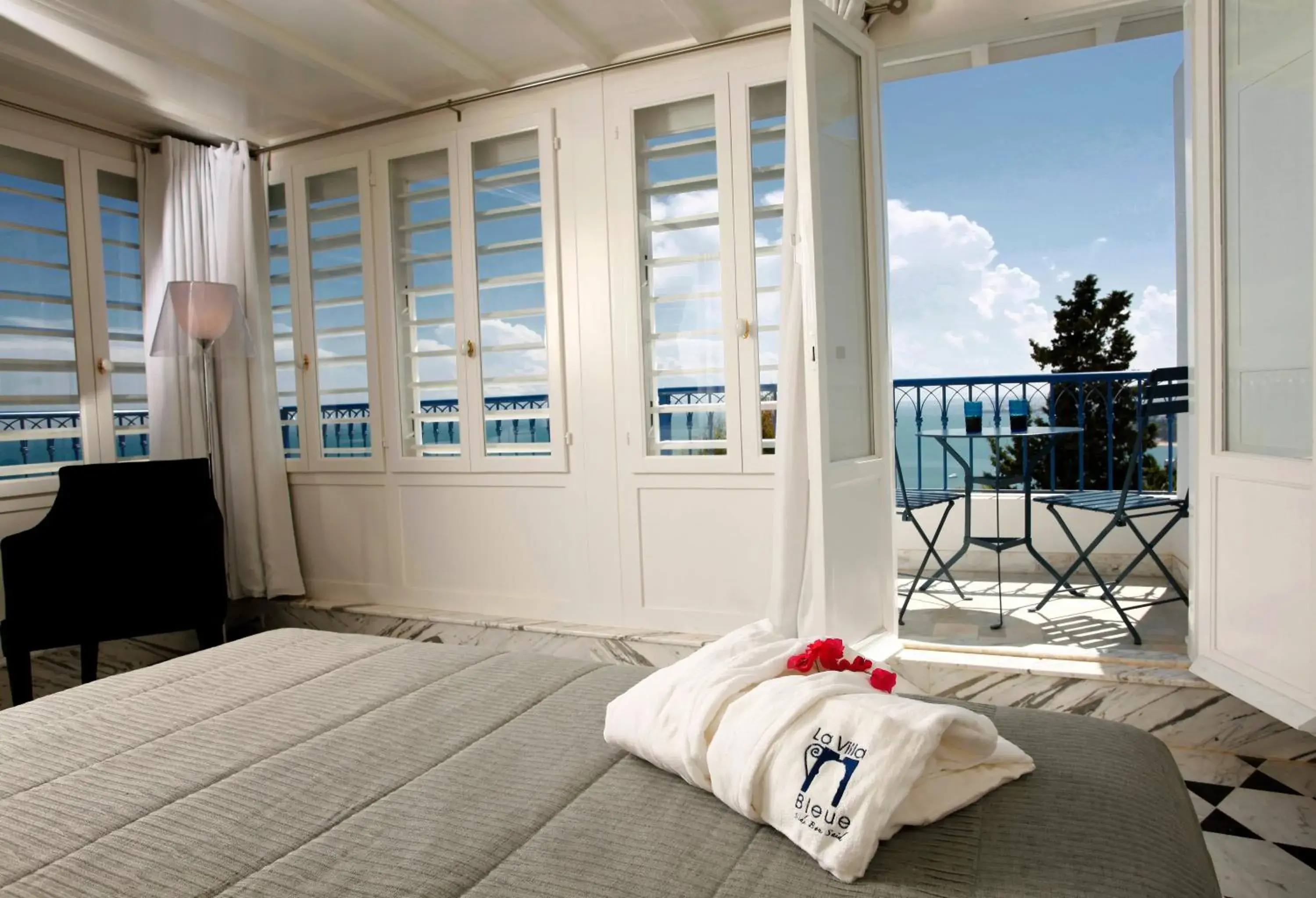 Decorative detail, Bed in La Villa Bleue