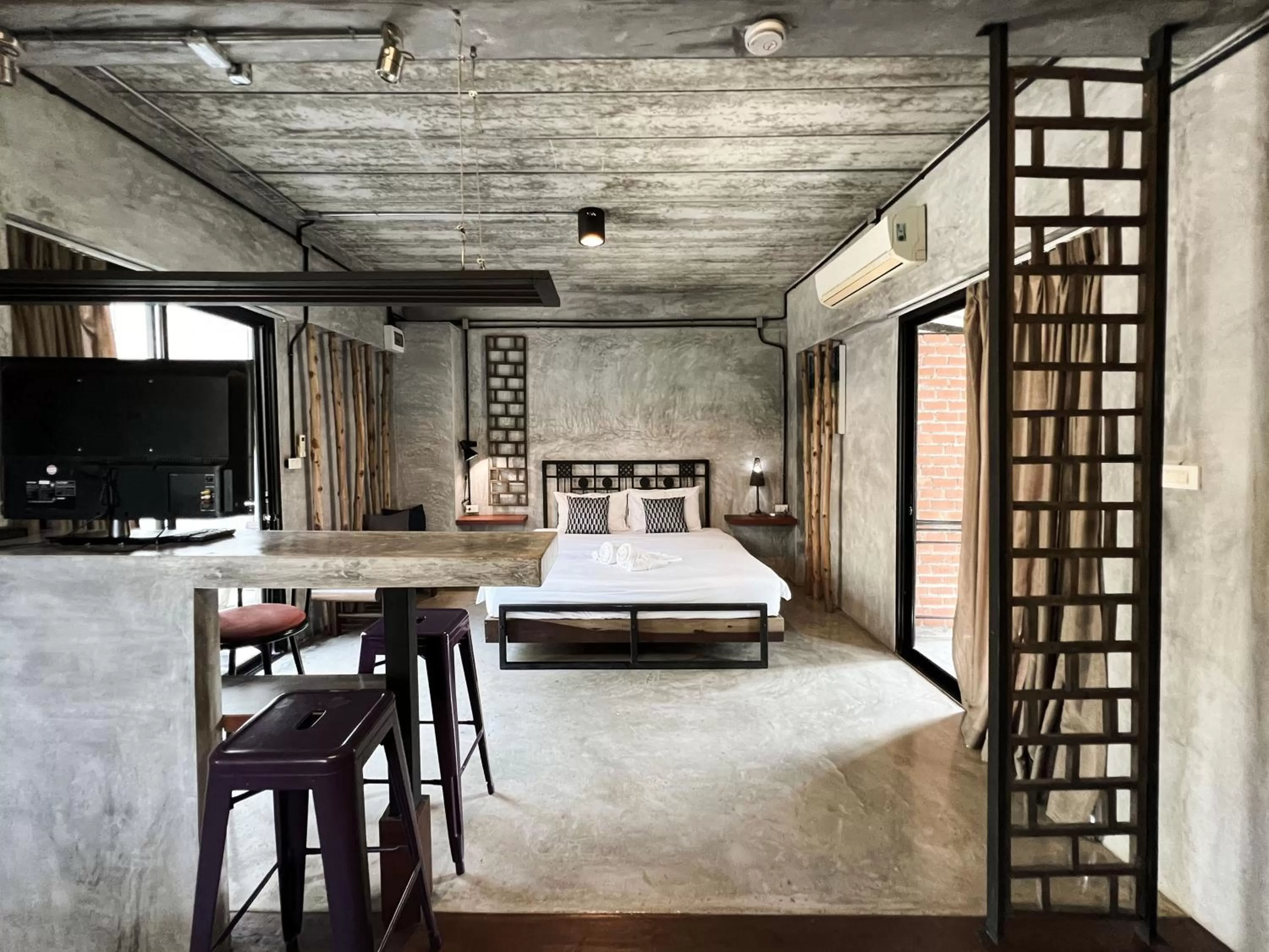 Photo of the whole room, Bed in Aonang Third Place Hometel