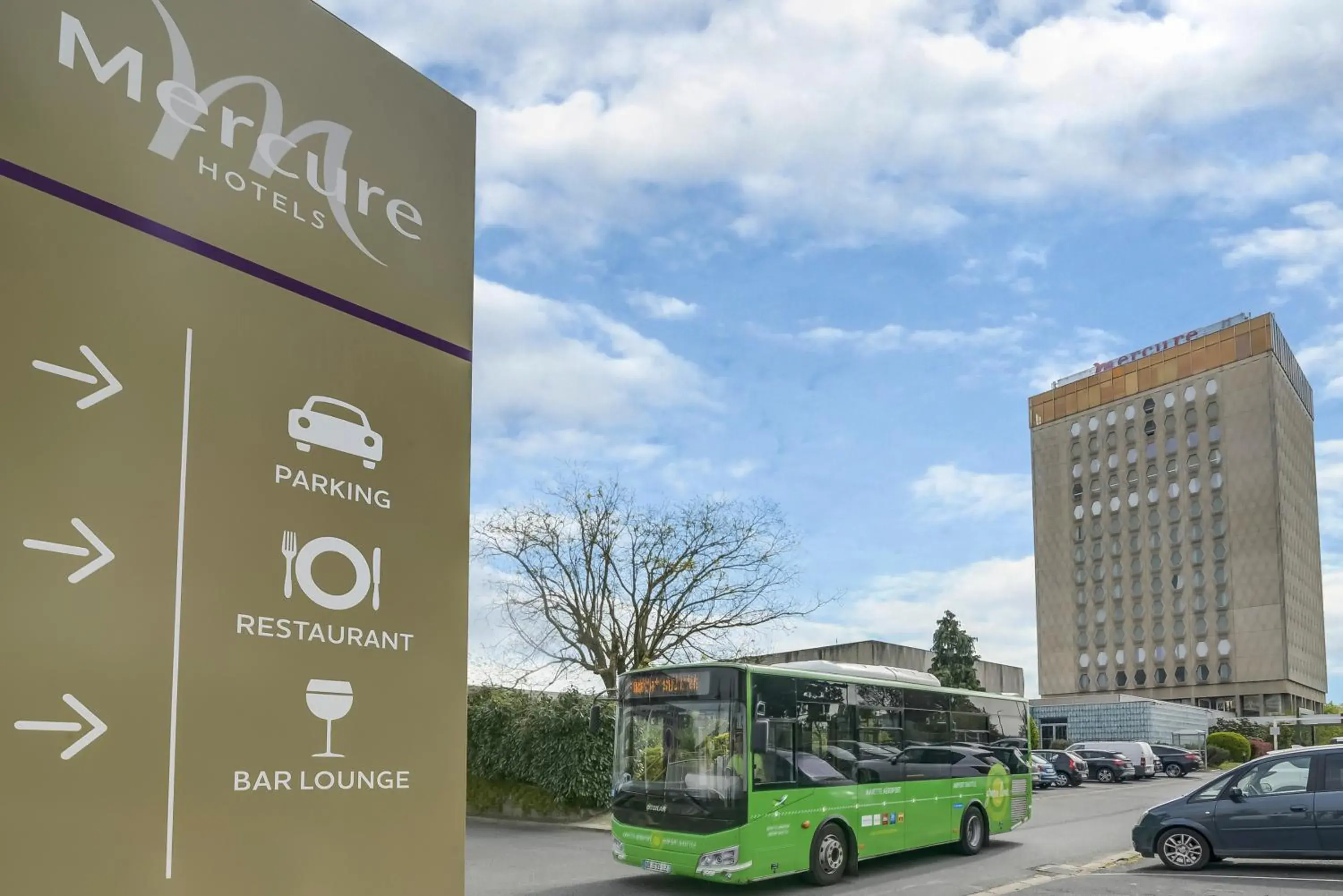 Facade/entrance, Property Building in Hotel Mercure Paris Orly Rungis