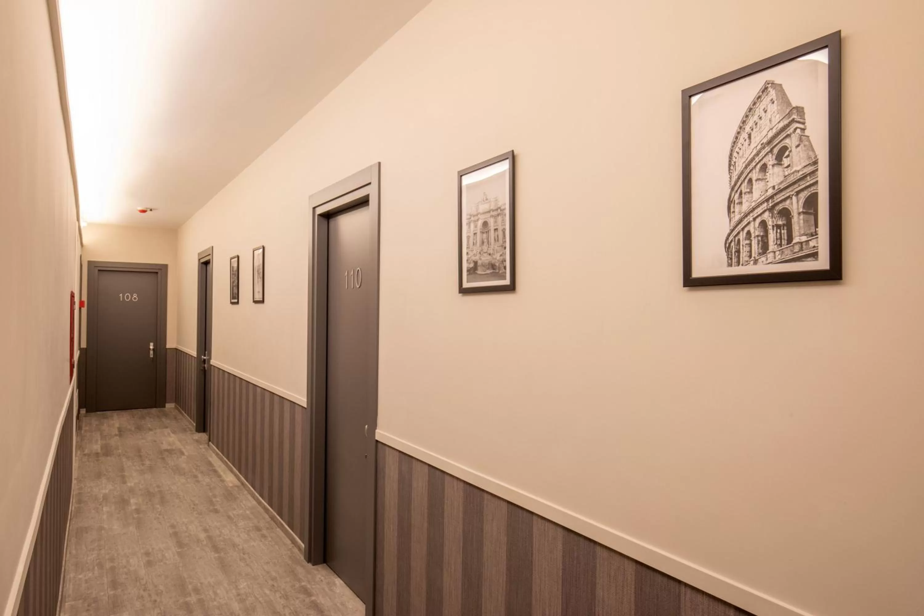 Decorative detail in Sophie Terrace Hotel