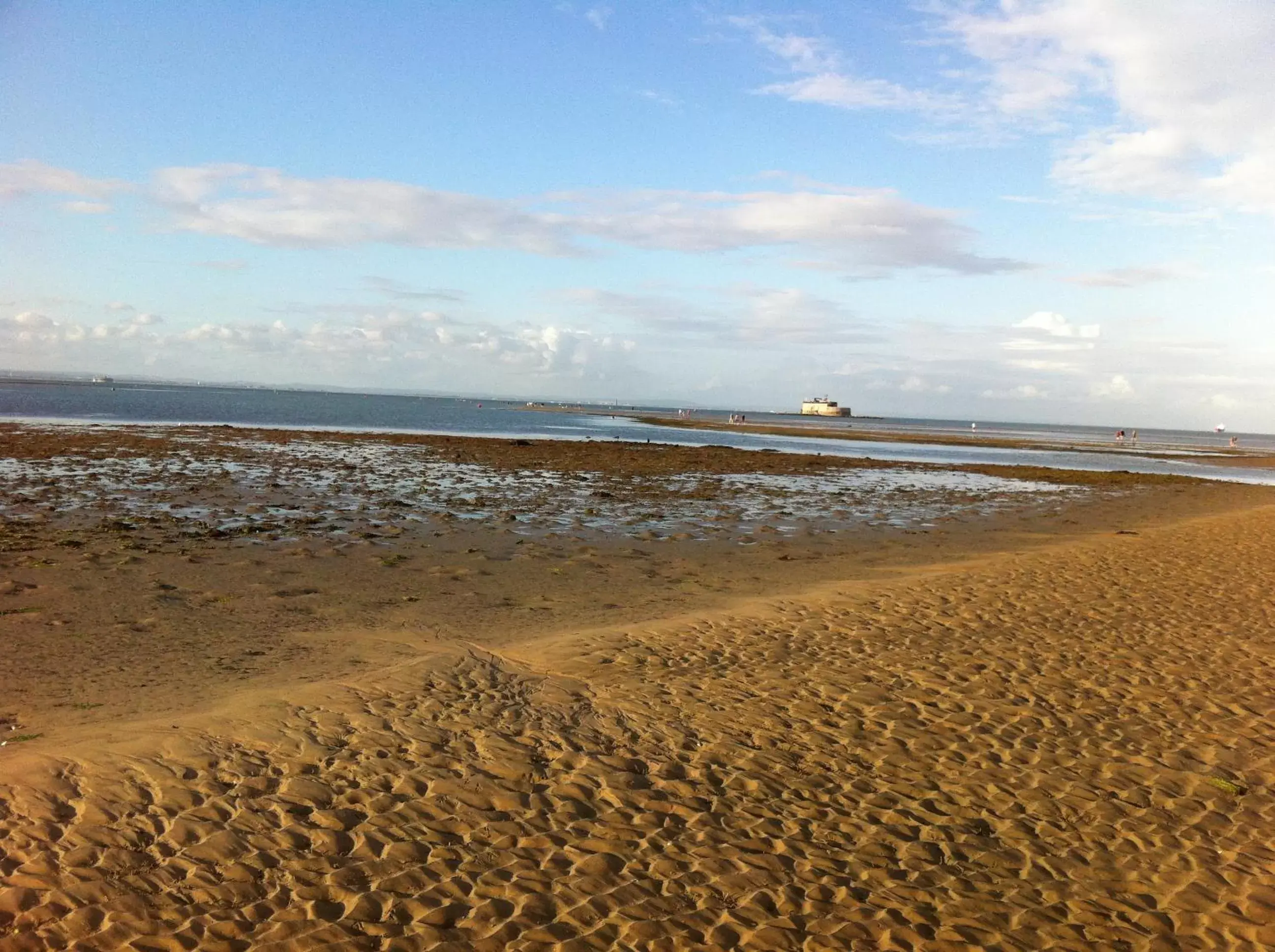 Neighbourhood, Beach in The Pilot Boat Inn, Isle of Wight