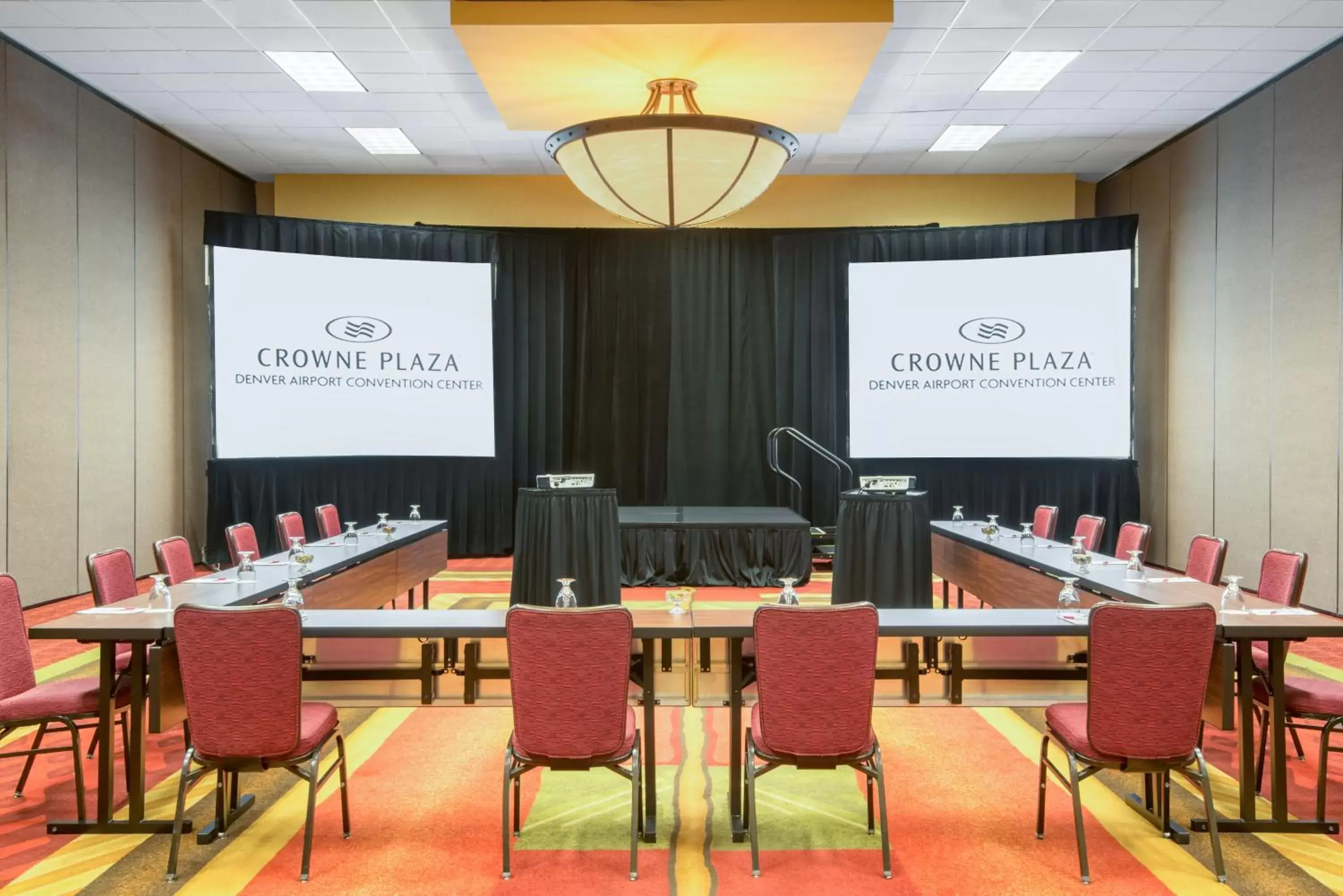 Meeting/conference room in Crowne Plaza Denver International Airport, an IHG Hotel