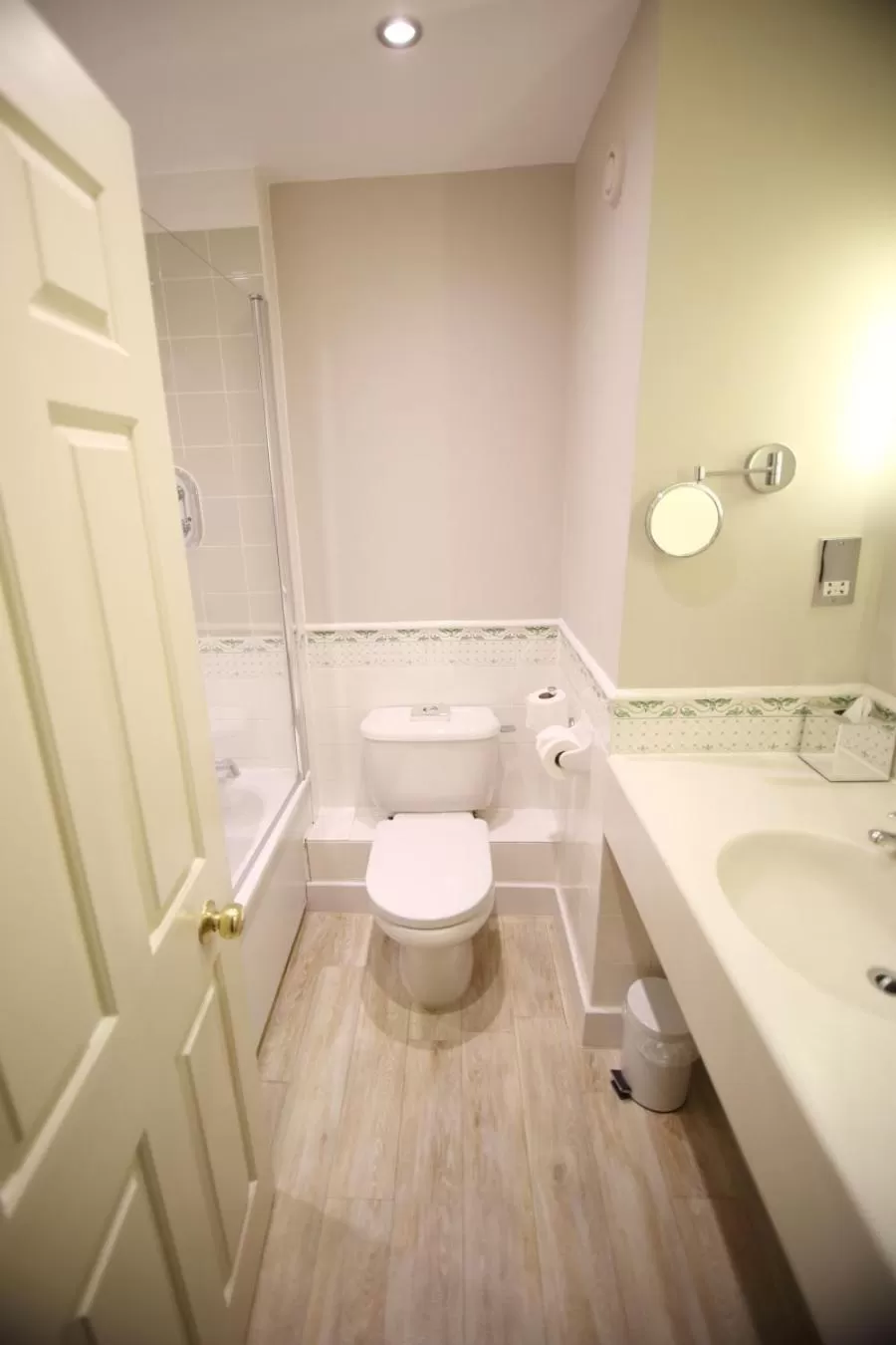 Bathroom in Mercure Gloucester Bowden Hall Hotel