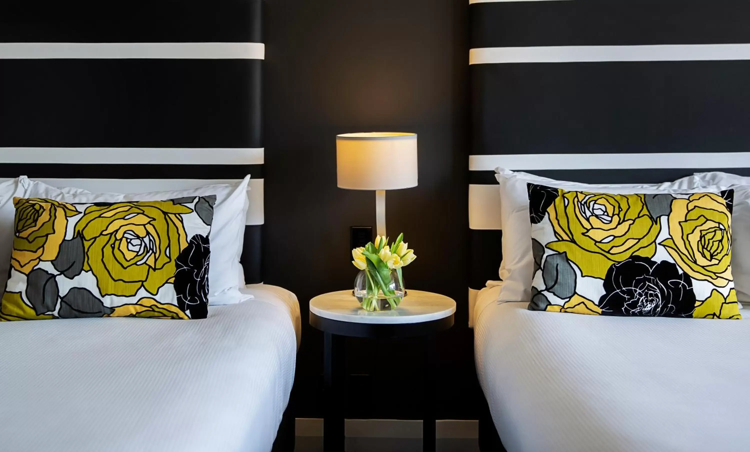 Bedroom, Bed in Mövenpick Hotel Auckland