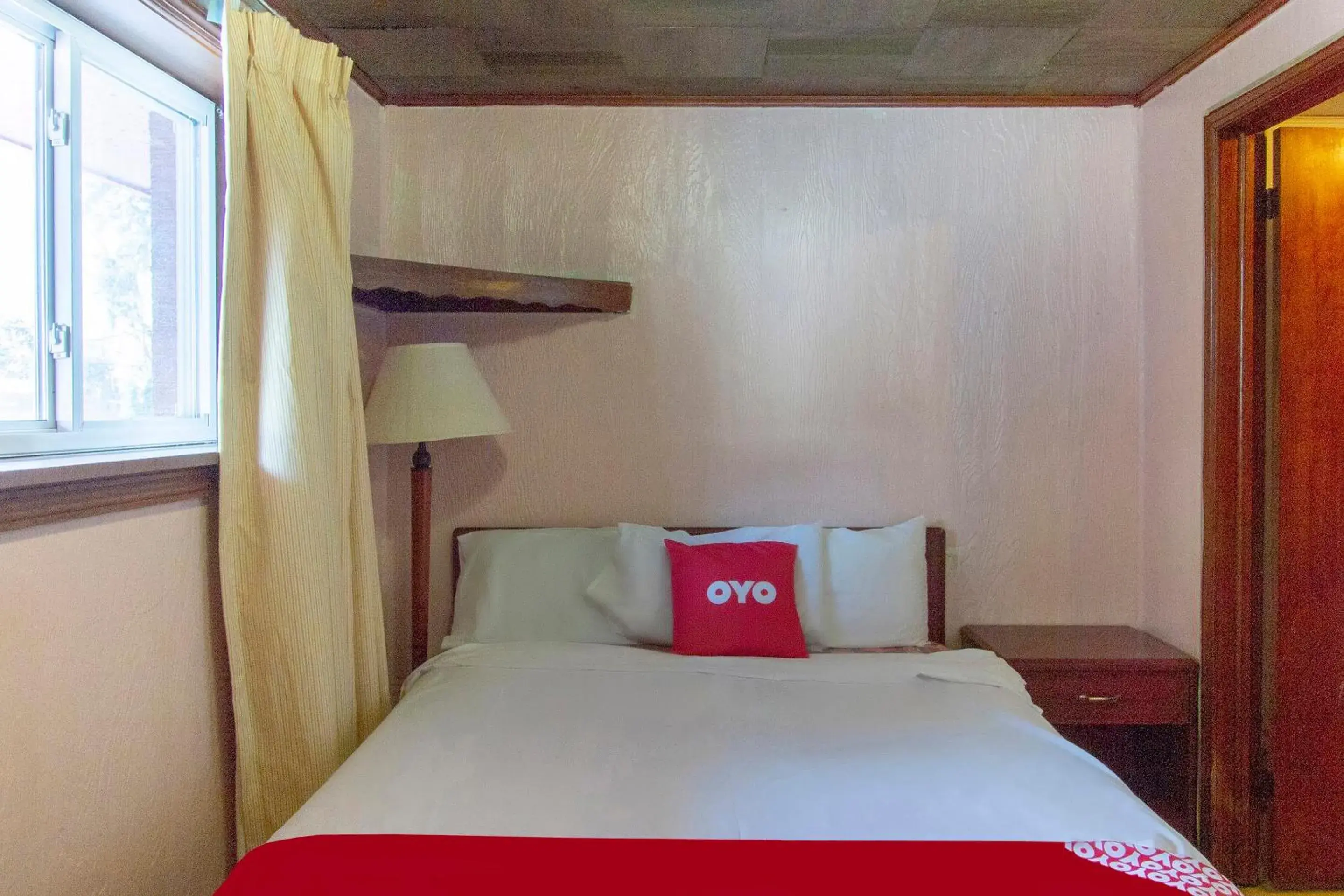 Bedroom, Bed in OYO Hotel Wilkes-Barre East