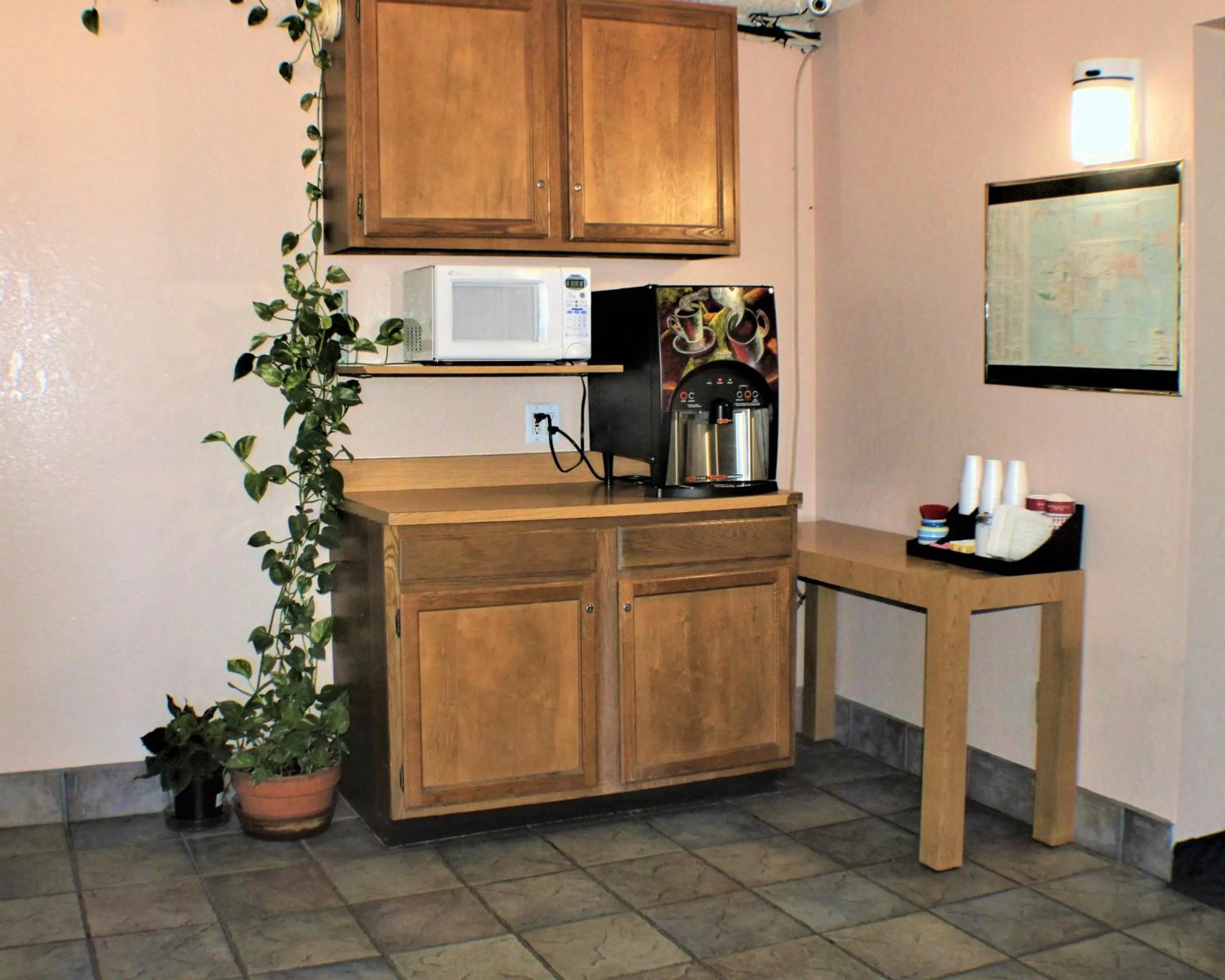 Property building in Knights Inn Payson