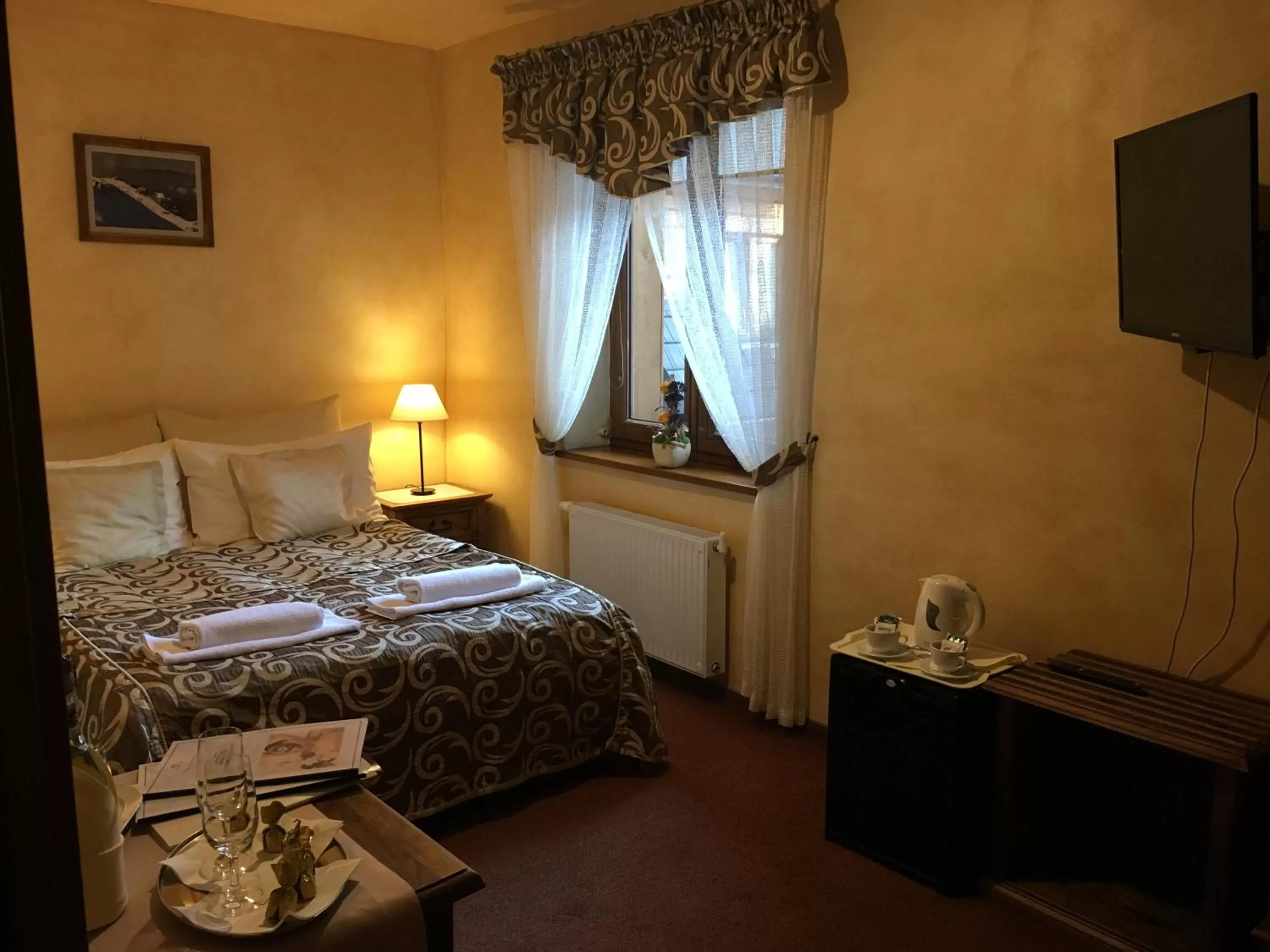 Photo of the whole room, Bed in Hotel Dwór Karolówka