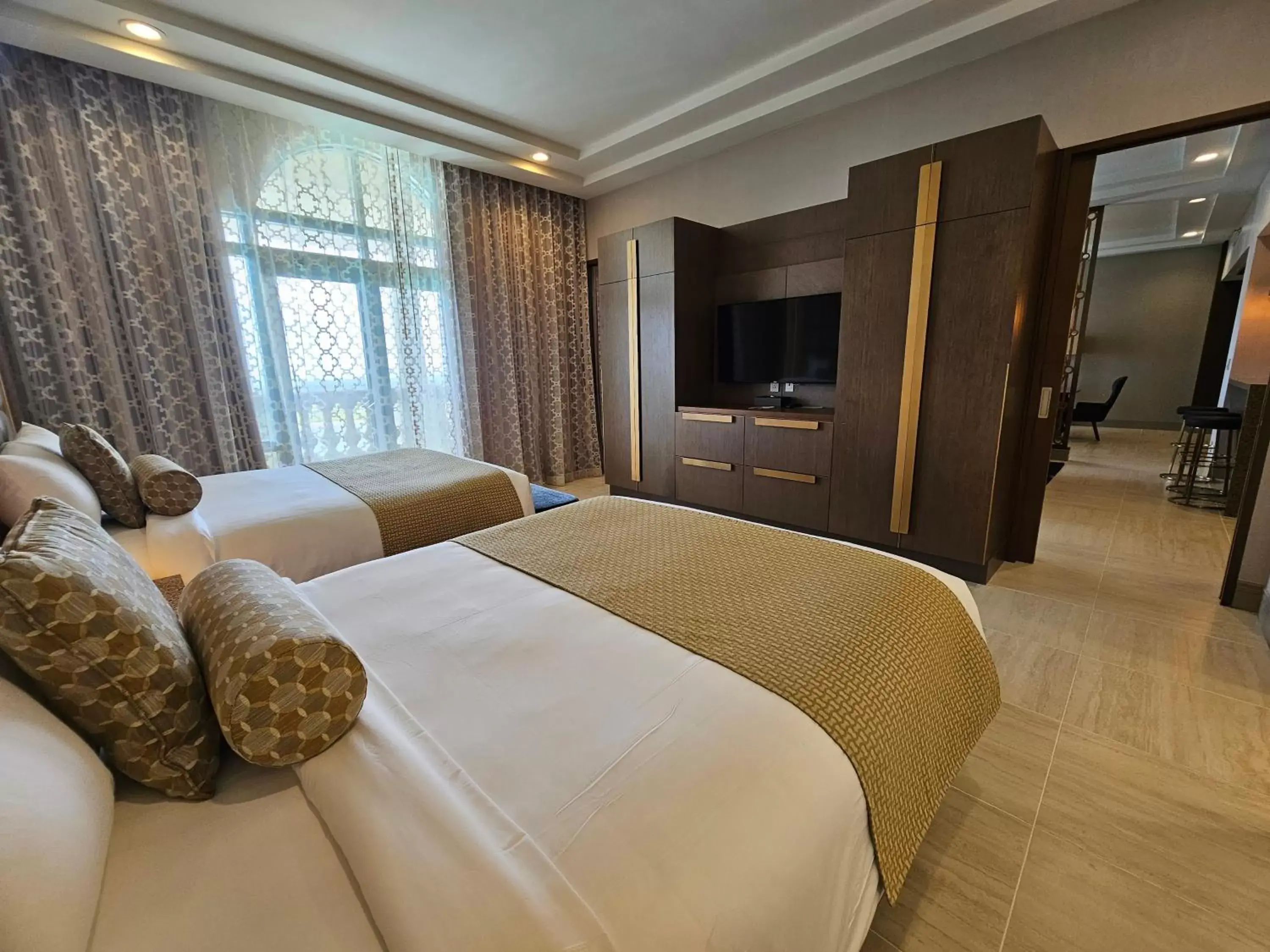 Bedroom, Bed in LeoPalace Resort Guam