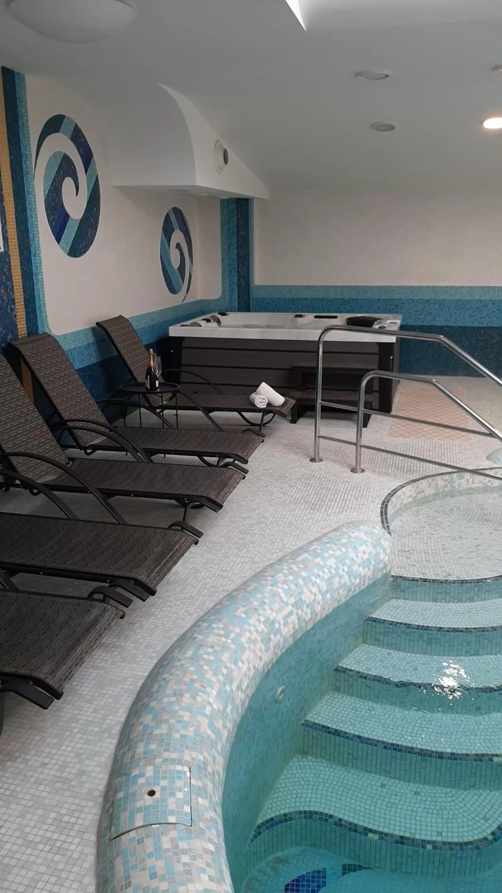 Swimming pool in WELLNESS HOTEL LÖWE