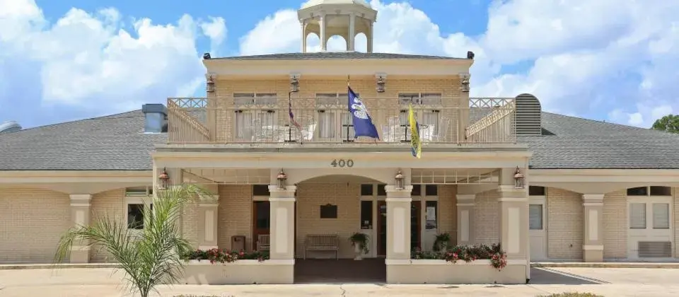 Facade/entrance, Property Building in Carmel Inn and Suites Thibodaux