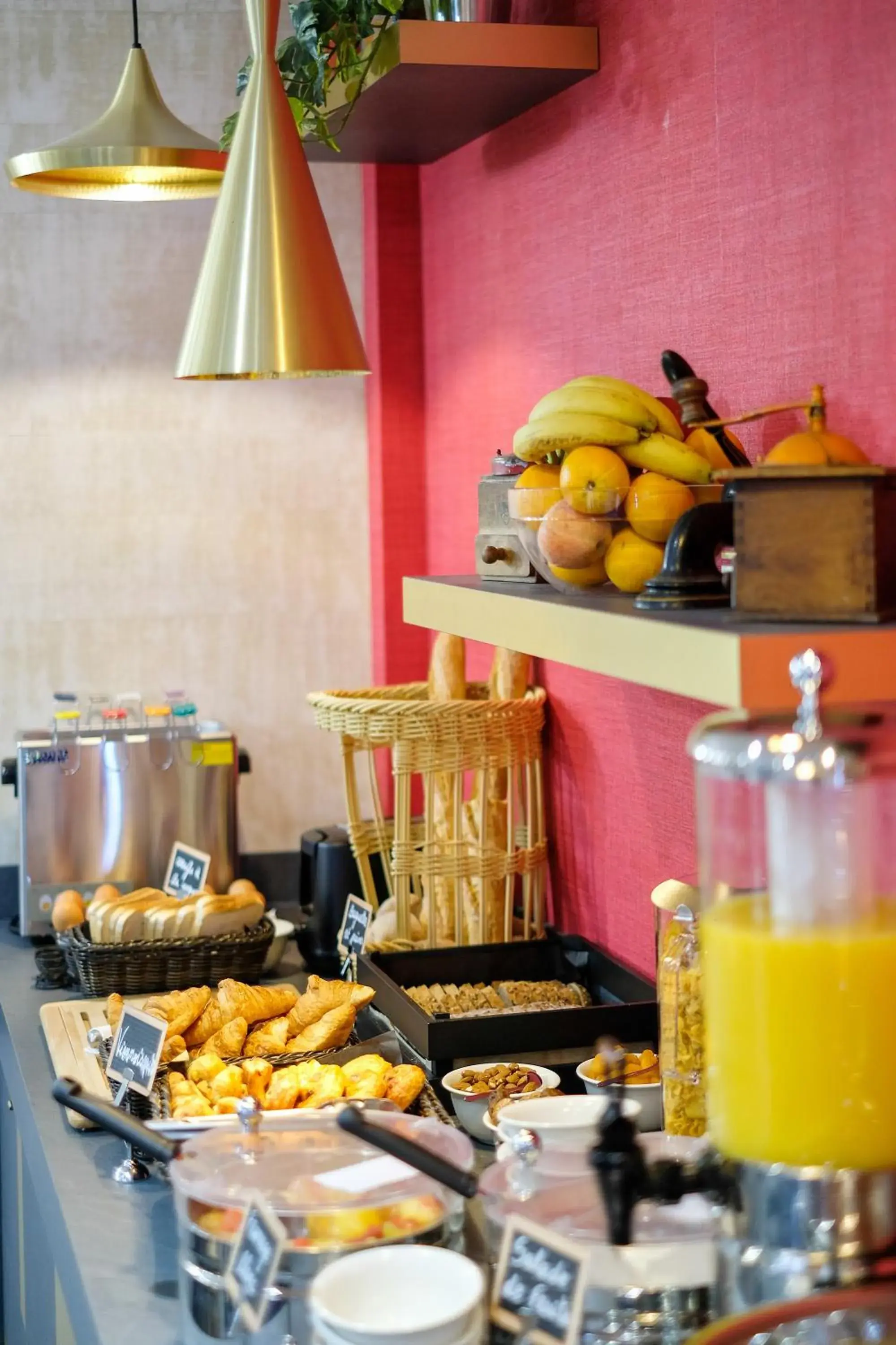 Buffet breakfast, Food in Hôtel Lucien & Marinette