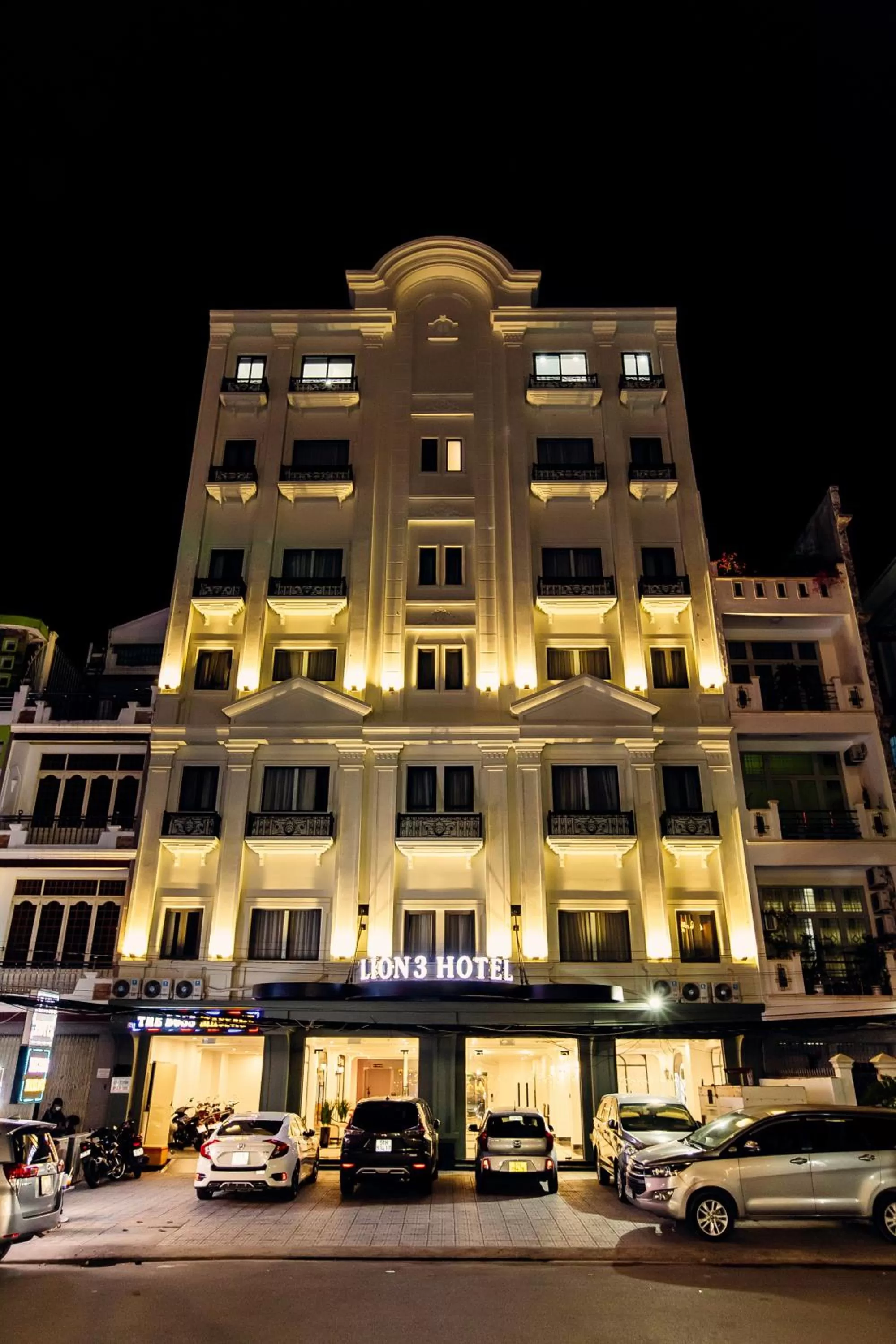 Property Building in LION 3 HOTEL