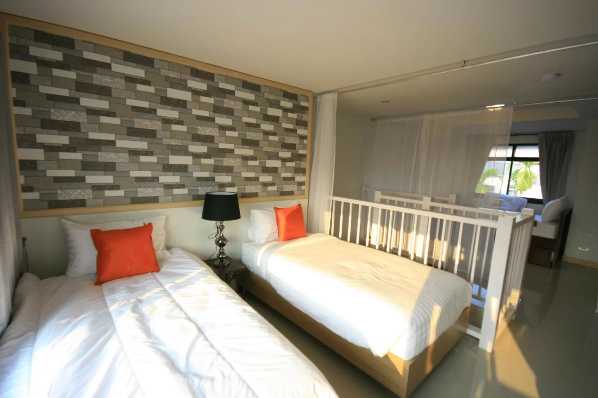 Photo of the whole room, Bed in Namamema