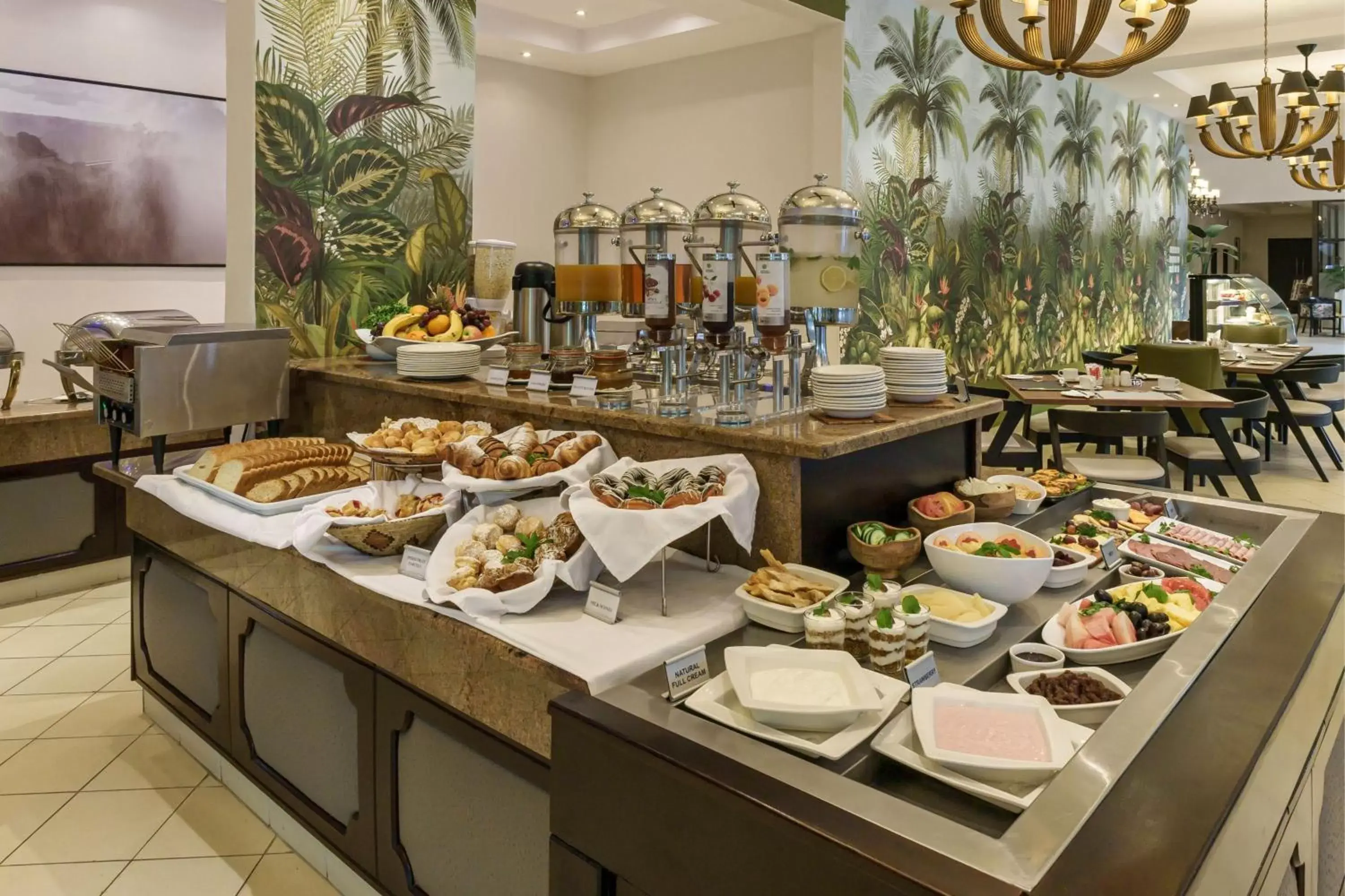 Breakfast in Protea Hotel by Marriott Livingstone