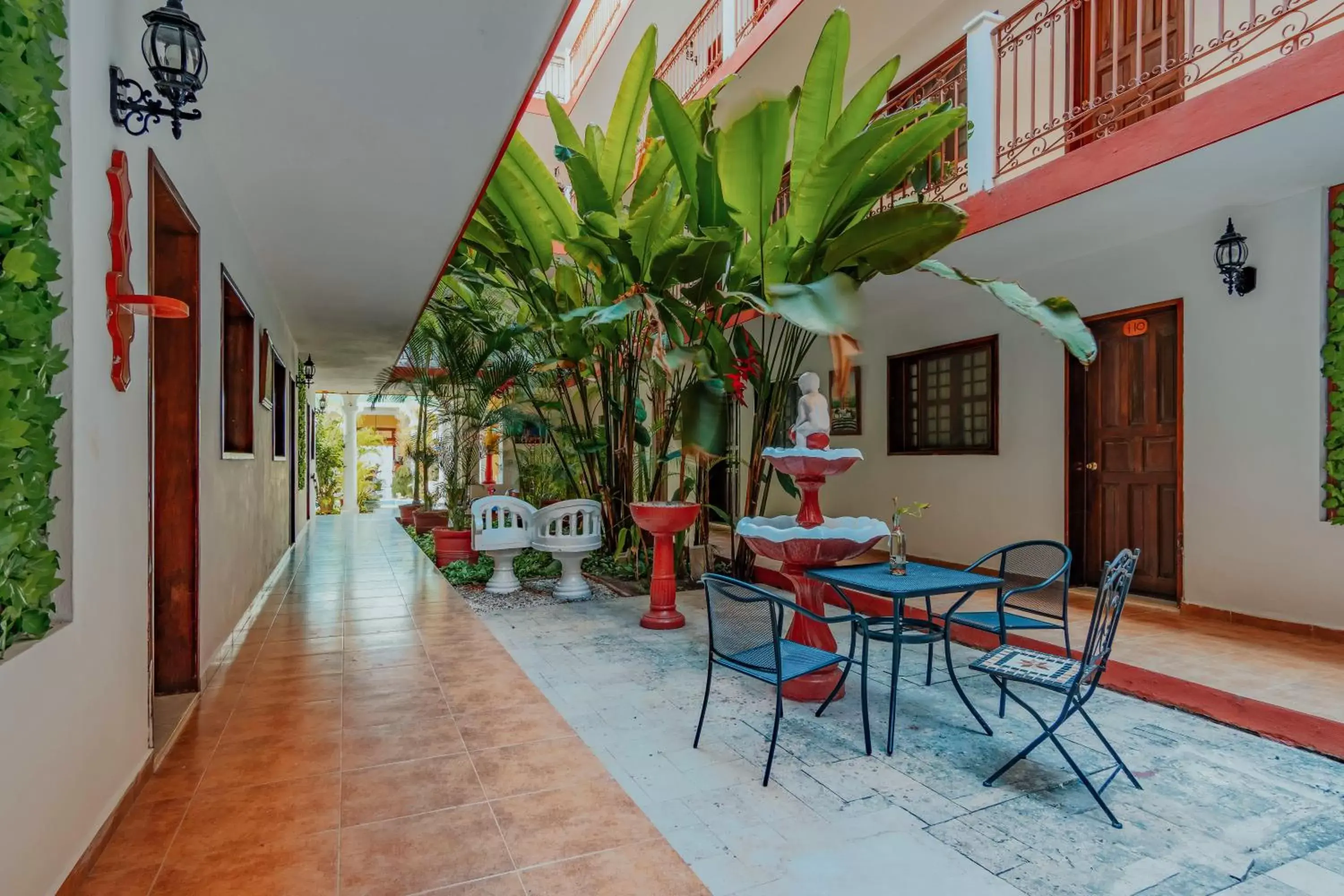 Patio in Hotel Santa María Mérida