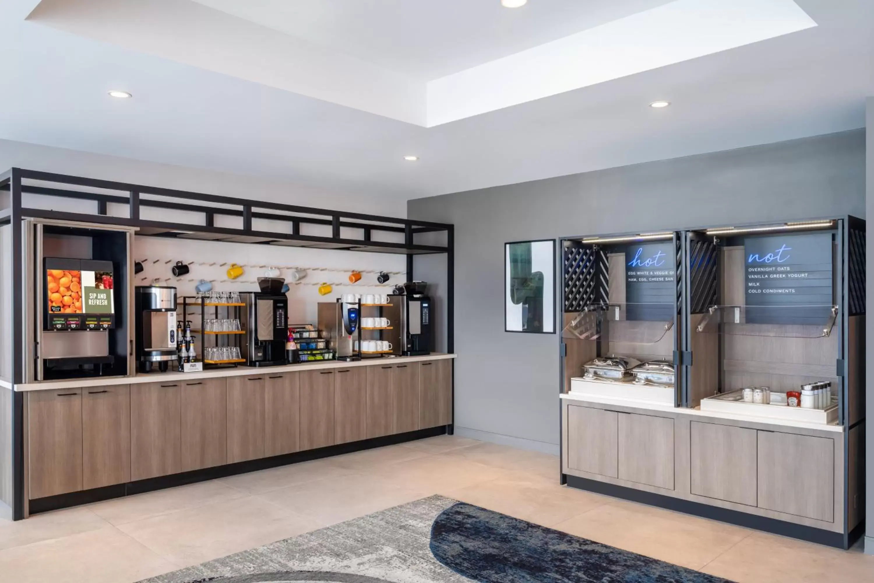 Breakfast in Atwell Suites Miami Brickell by IHG Breakfast in Atwell Suites Miami Brickell by IHG