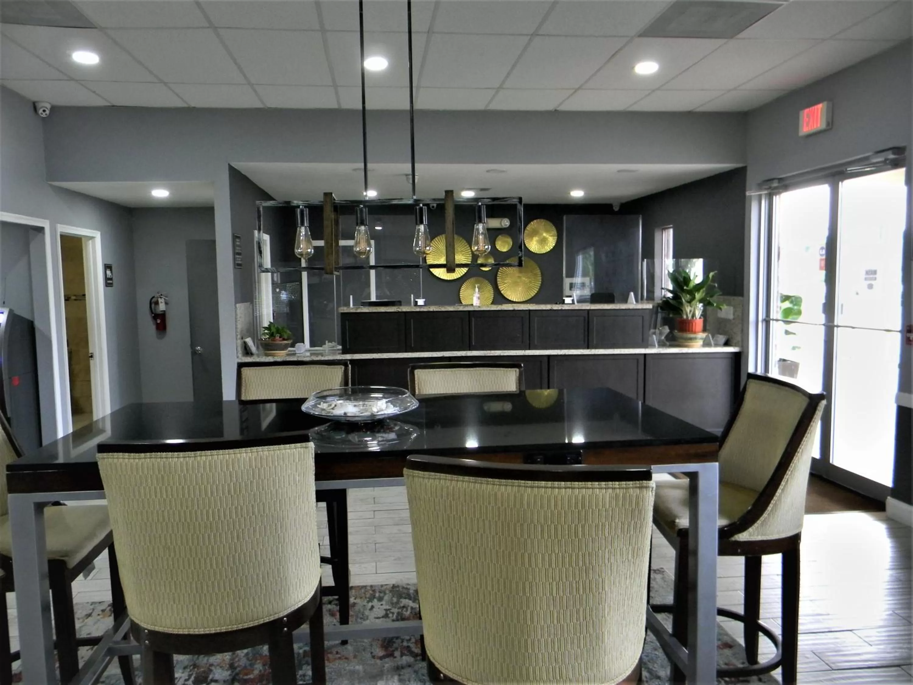 Restaurant/places to eat in Fairway Inn Florida City Homestead Everglades