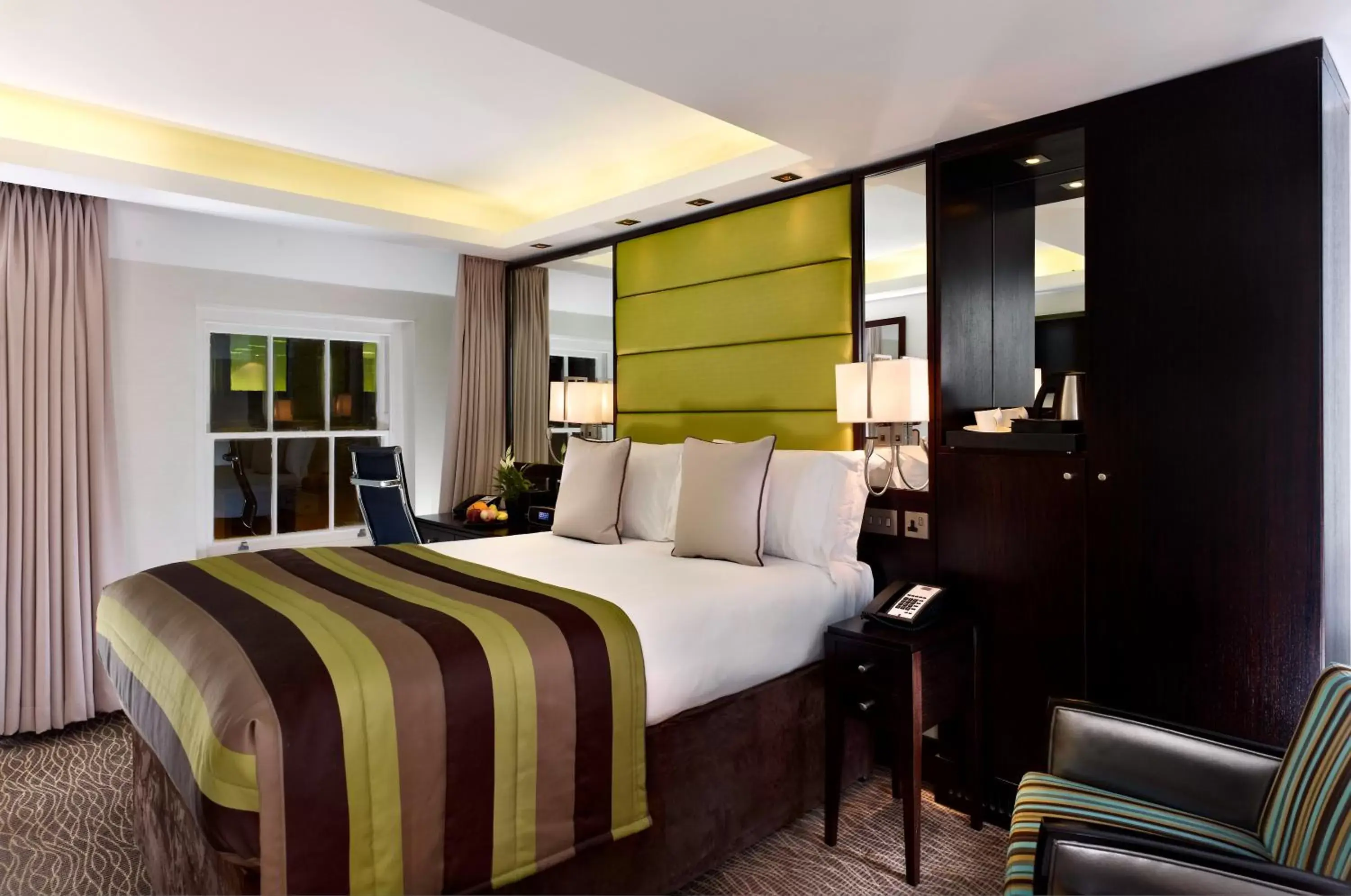 Photo of the whole room, Bed in The Montcalm At Brewery London City