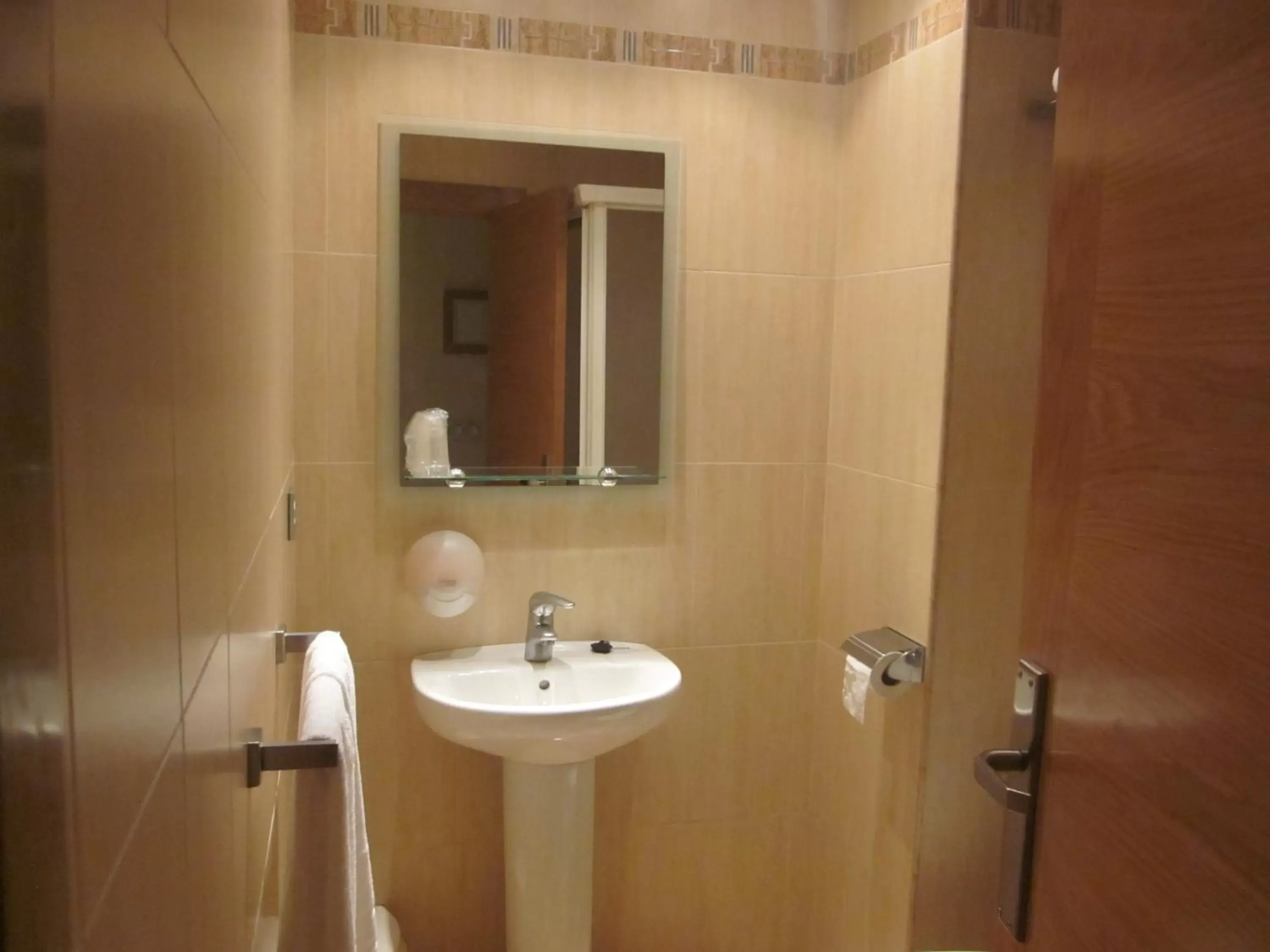 Bathroom in Hotel Totana Sur