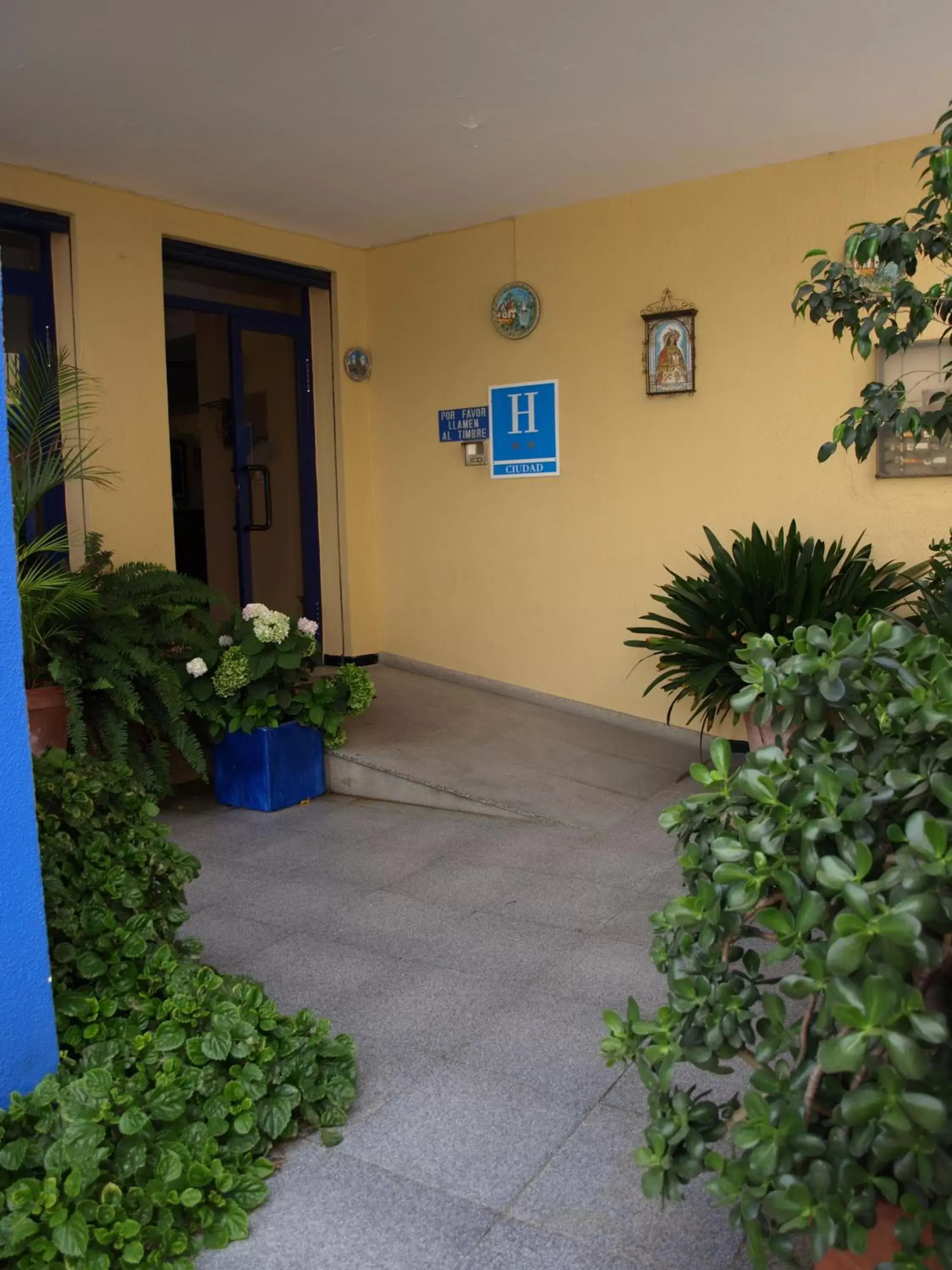 Facade/entrance in Hotel Caballo Negro